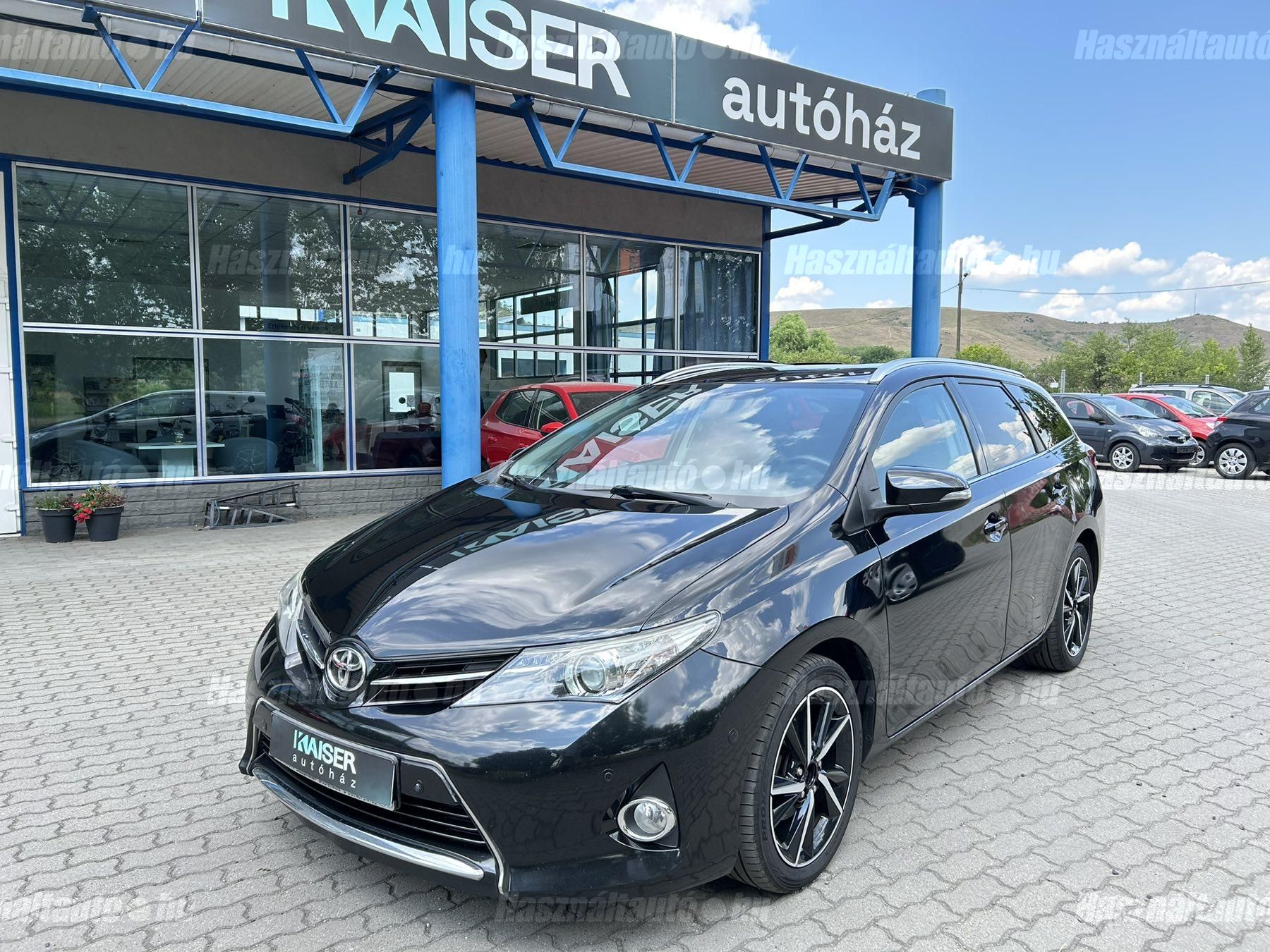 TOYOTA AURIS 2015/4 - 1