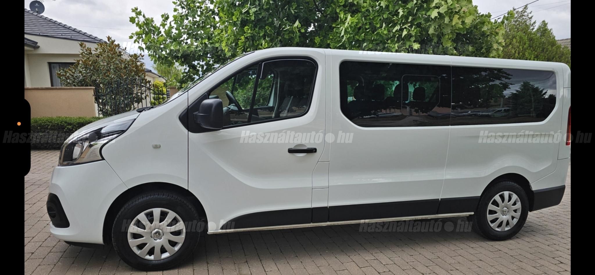 RENAULT TRAFIC 2019 - 1