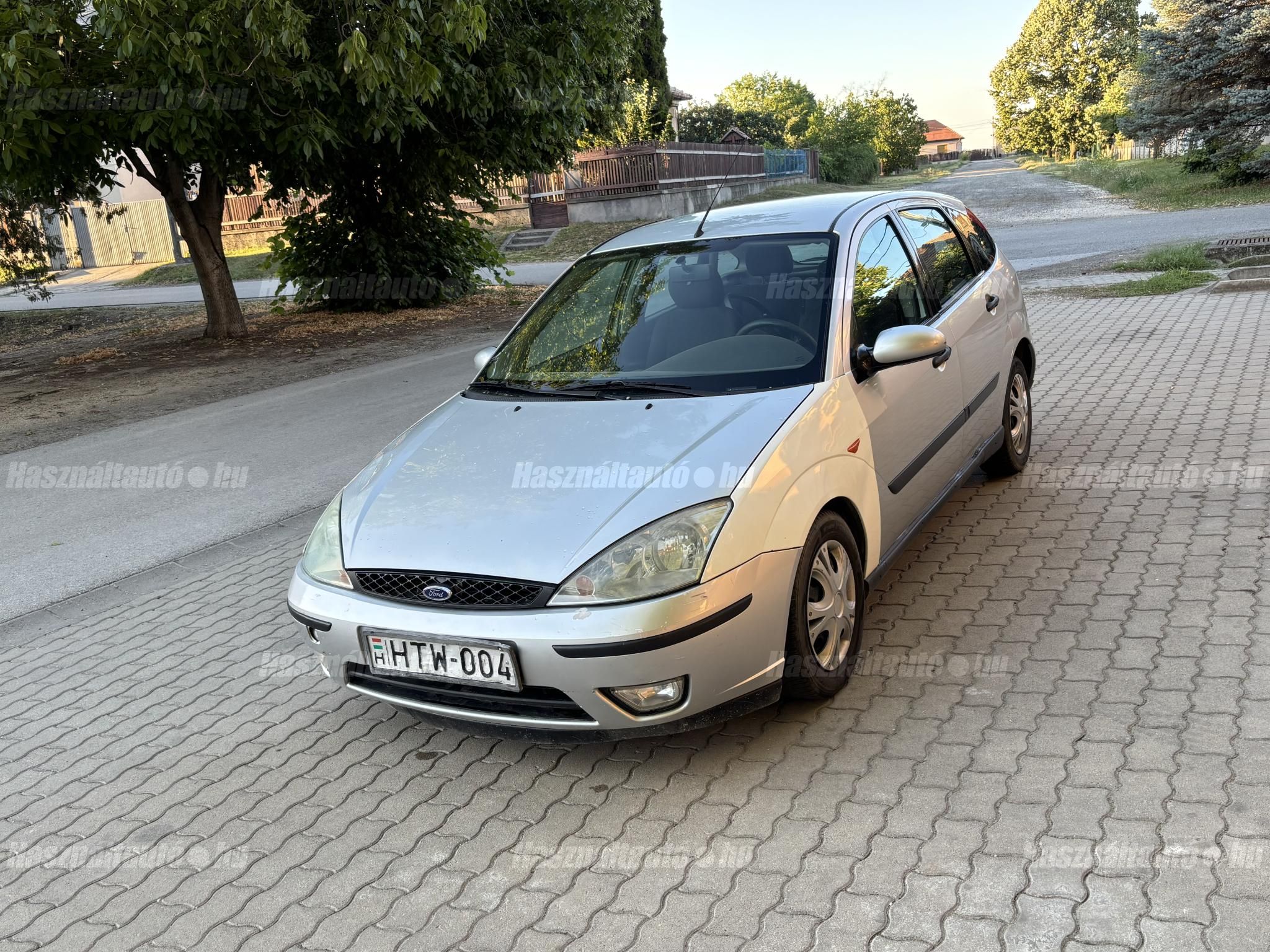 FORD FOCUS 2002/5 - 1