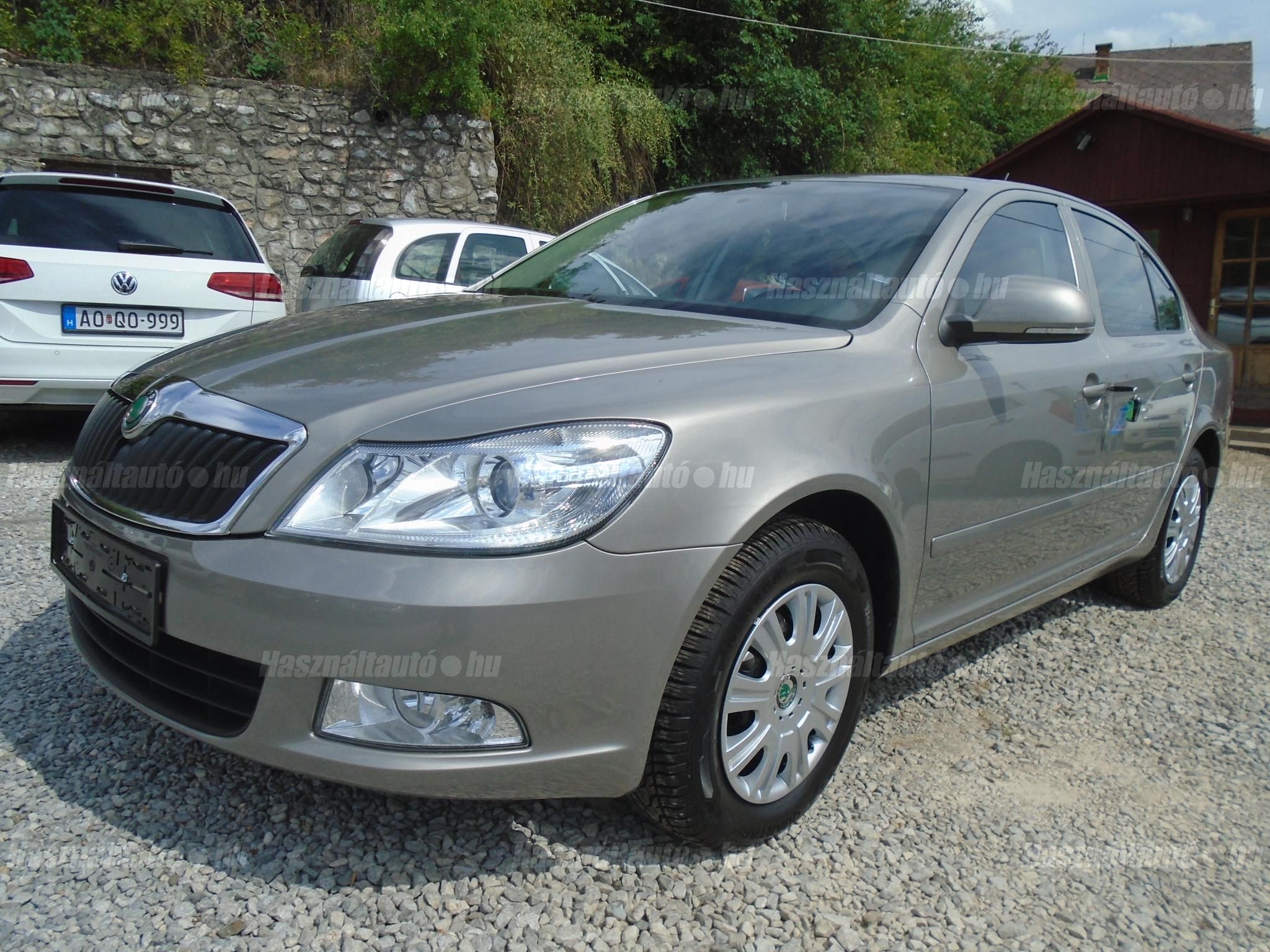 SKODA OCTAVIA 2011/4 - 1
