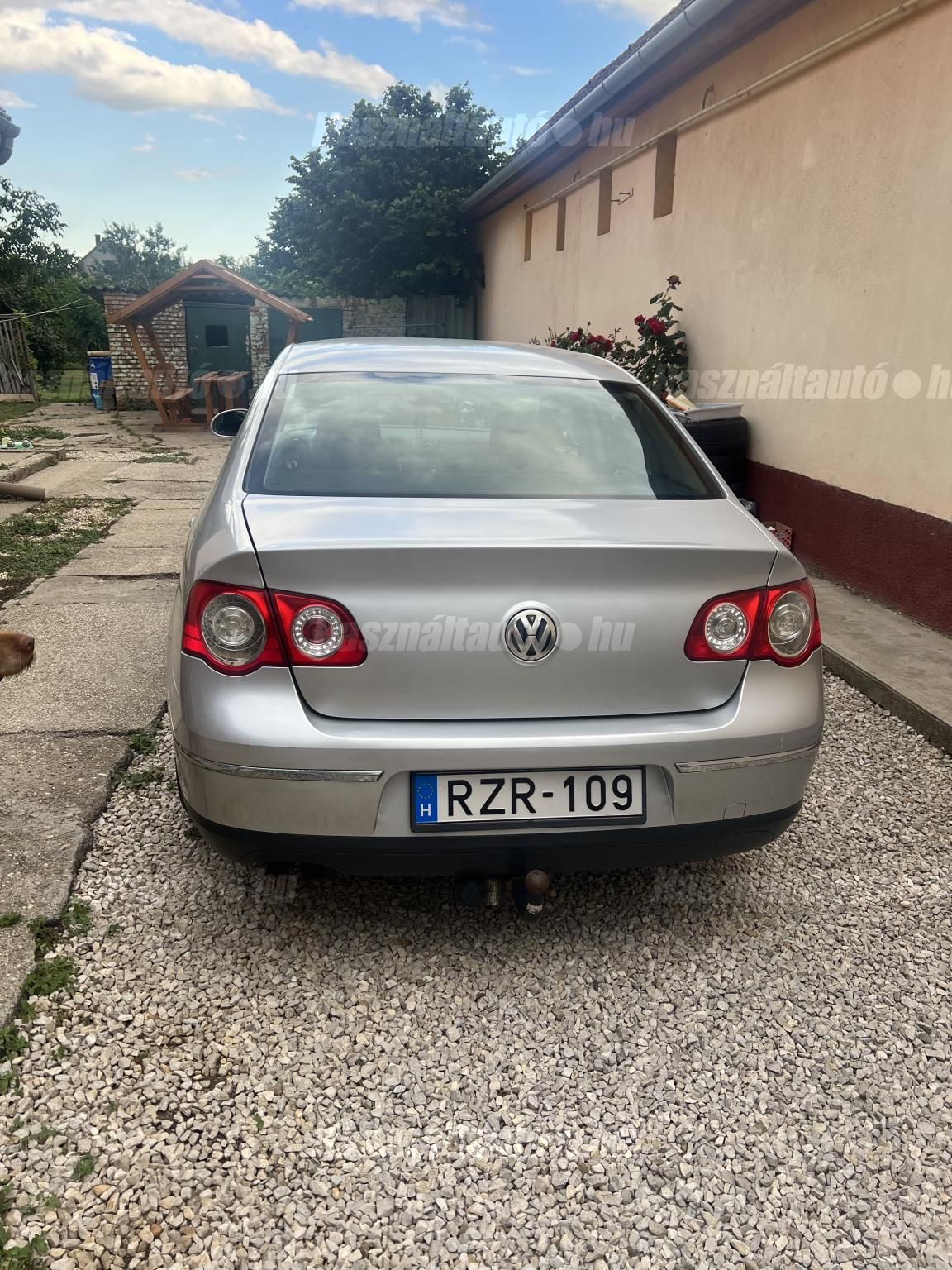 VOLKSWAGEN PASSAT VI 2006/6 - 1