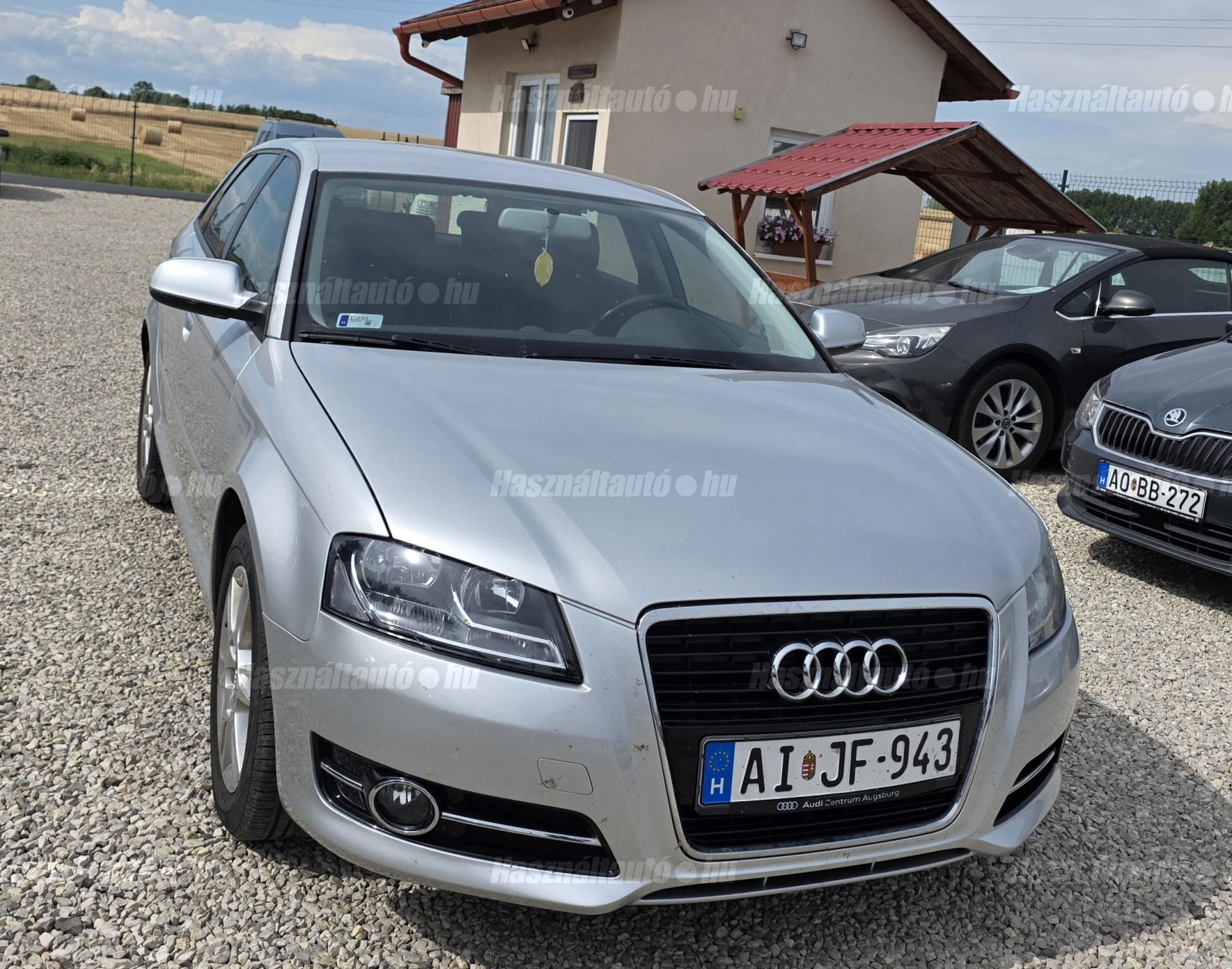AUDI A3 2011/10 - 1