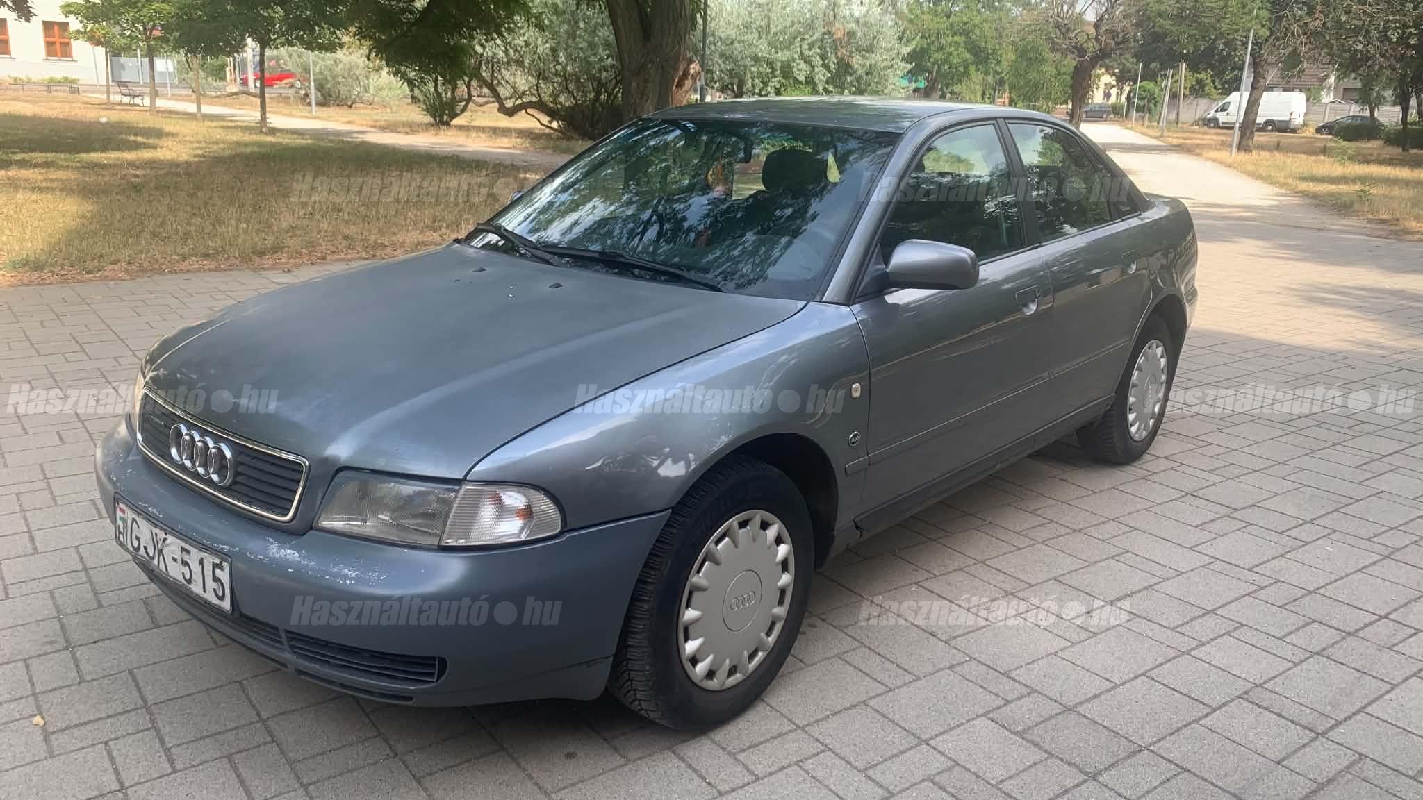 AUDI A4 1997/10 - 1