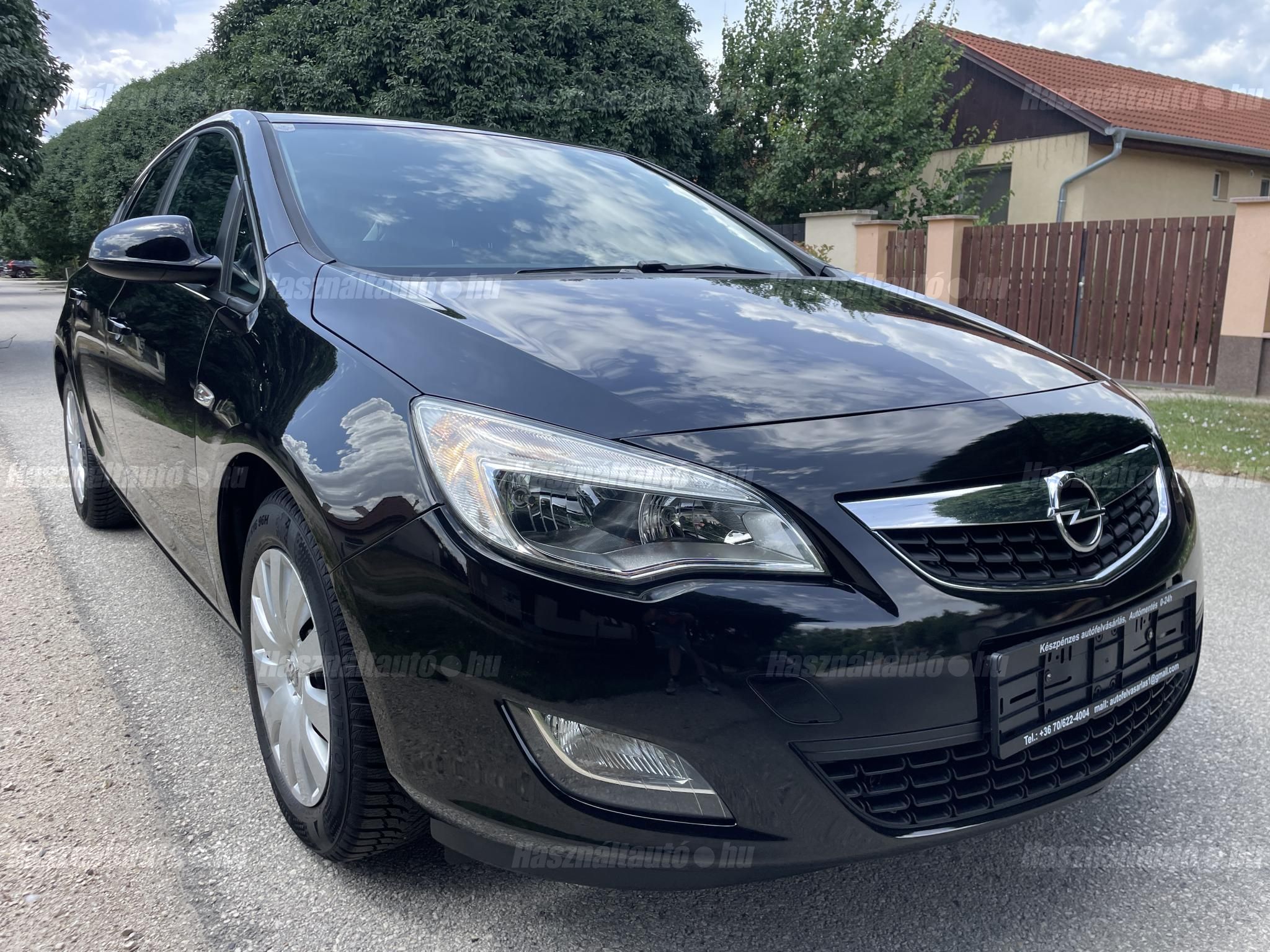 OPEL ASTRA J 2010/2 - 1
