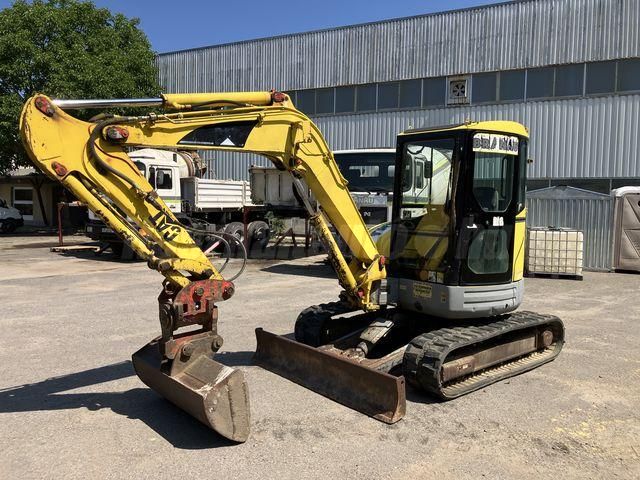 CATERPILLAR 2004/5 - 1