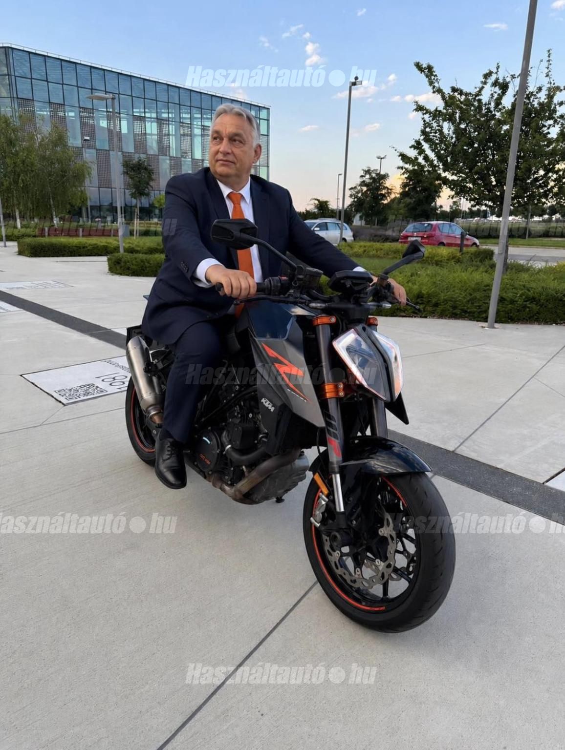 KTM 1290 SUPER DUKE R 2017/3 - 1