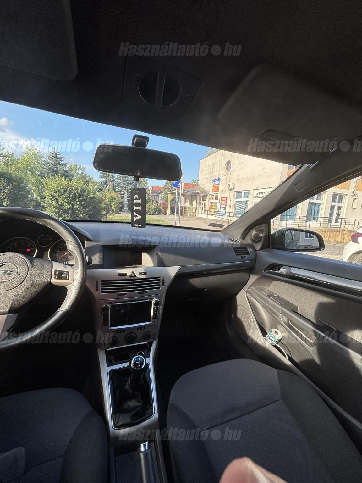 OPEL ASTRA H 2008/6 - 1