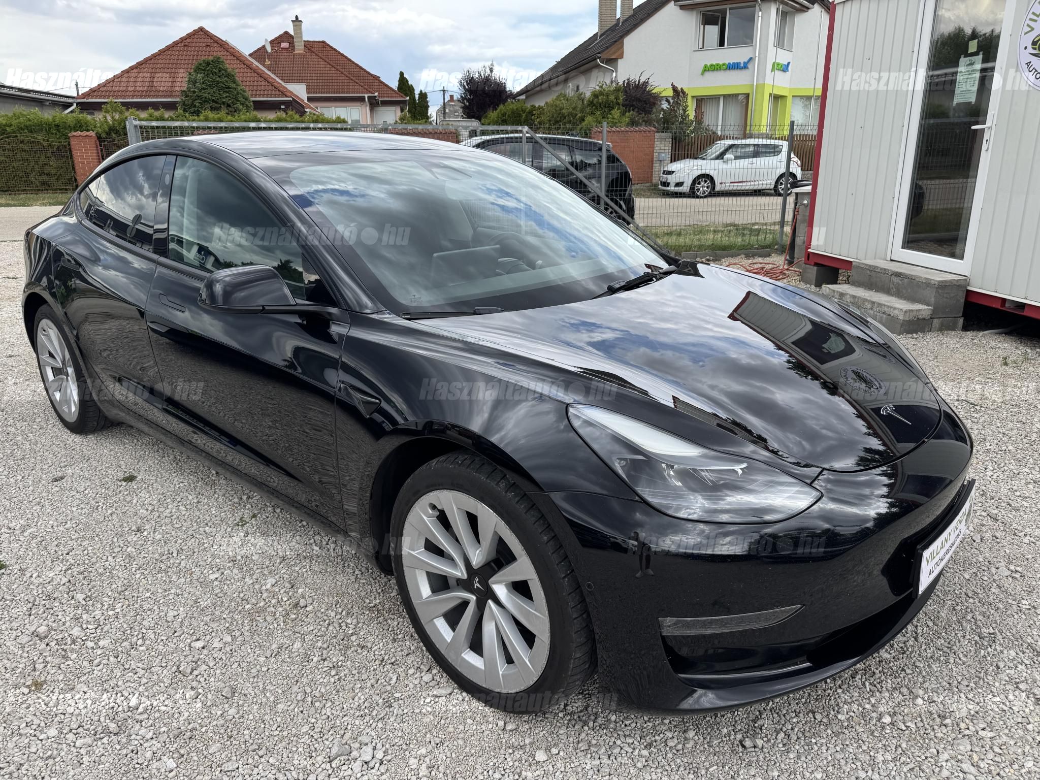 TESLA MODEL 3 2021/9 - 1