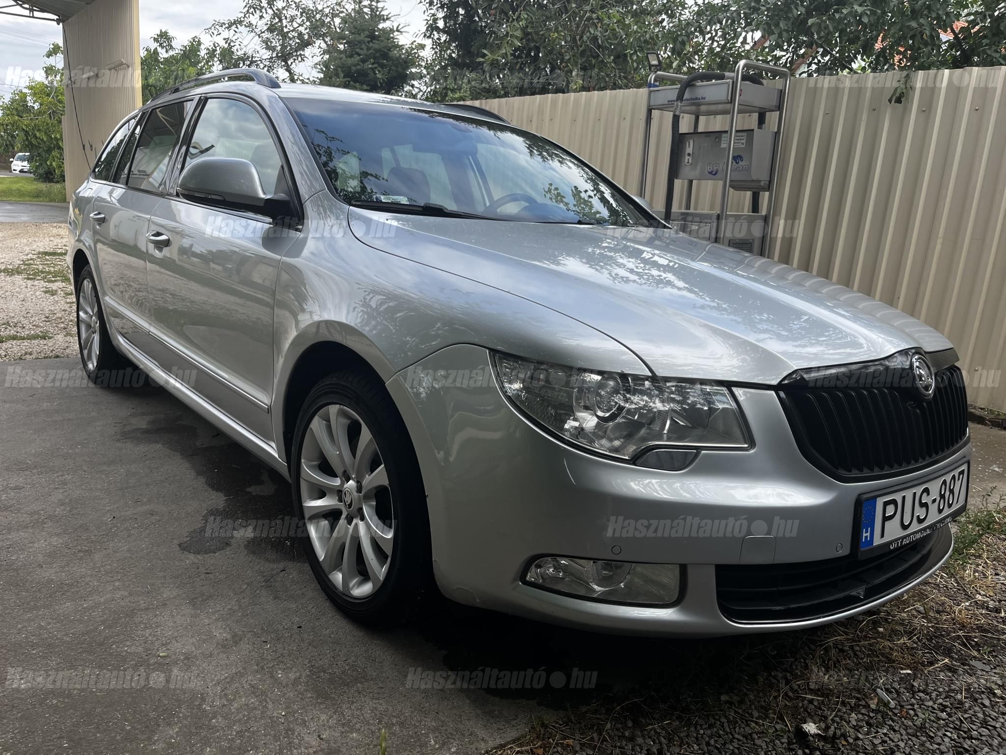 SKODA SUPERB 2012/10 - 1