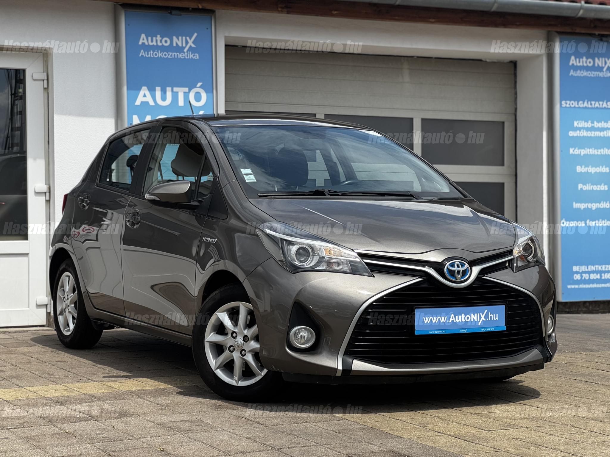 TOYOTA YARIS 2016/12 - 1