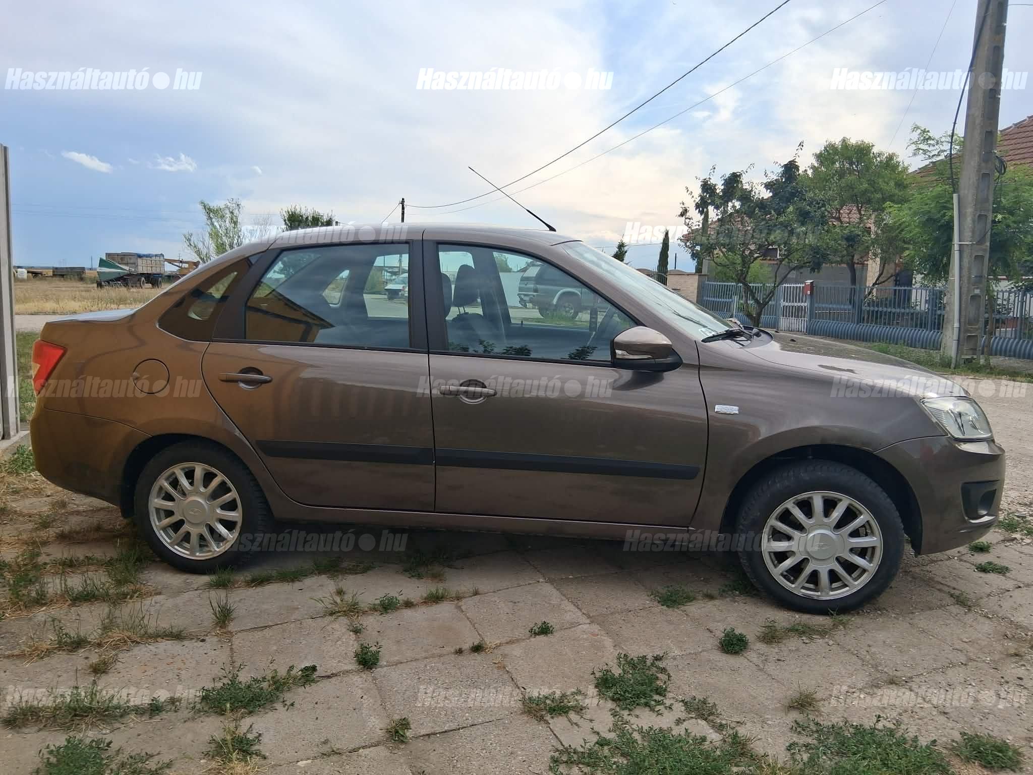 LADA GRANTA 2016/6 - 1