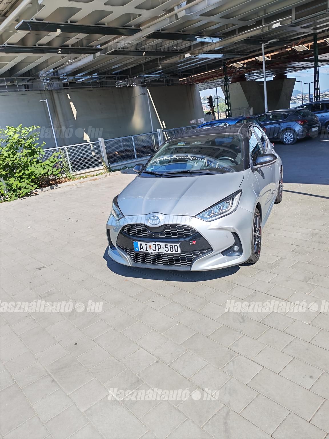 TOYOTA YARIS 2024/10 - 1