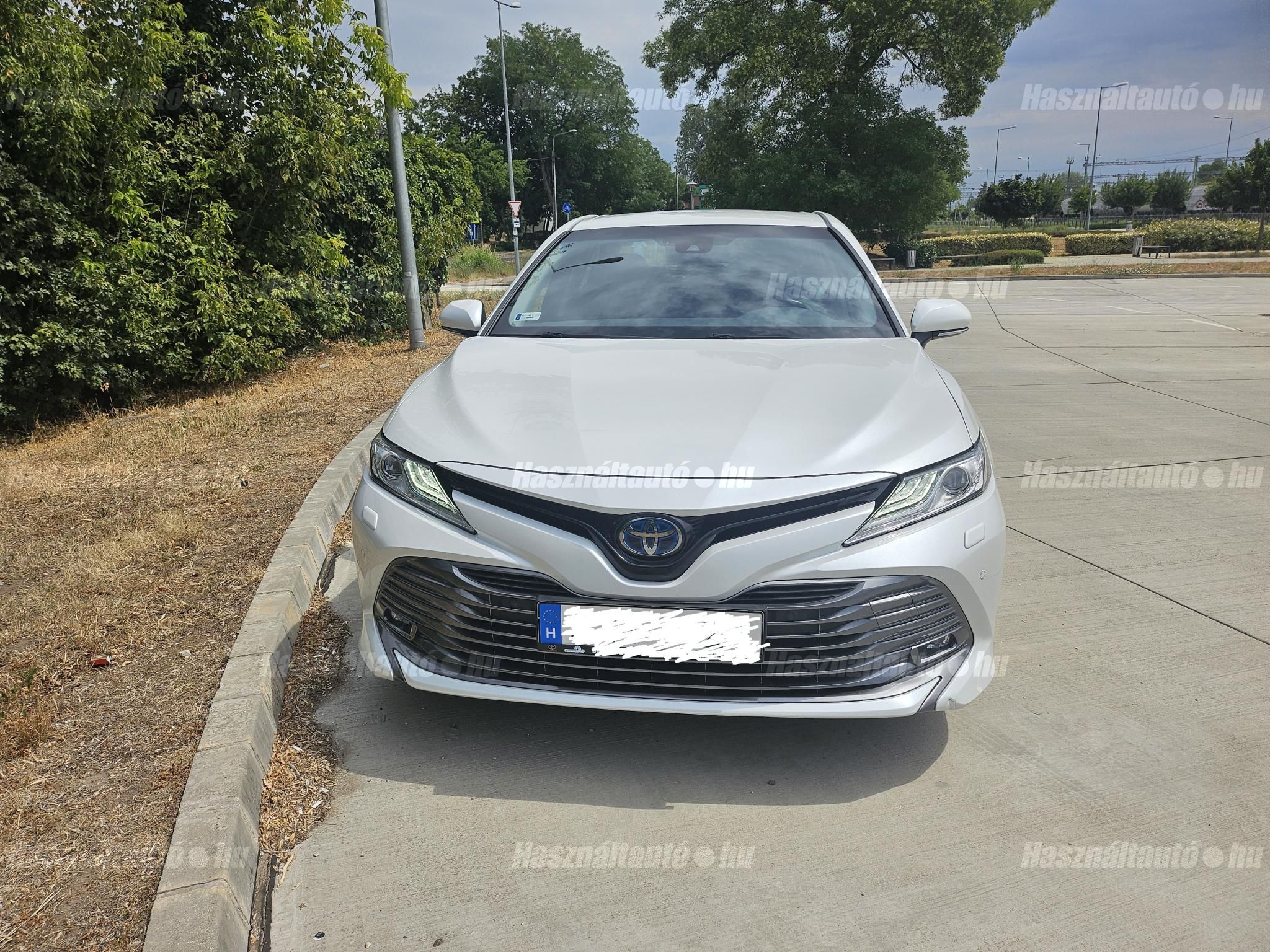 TOYOTA CAMRY 2019 - 1
