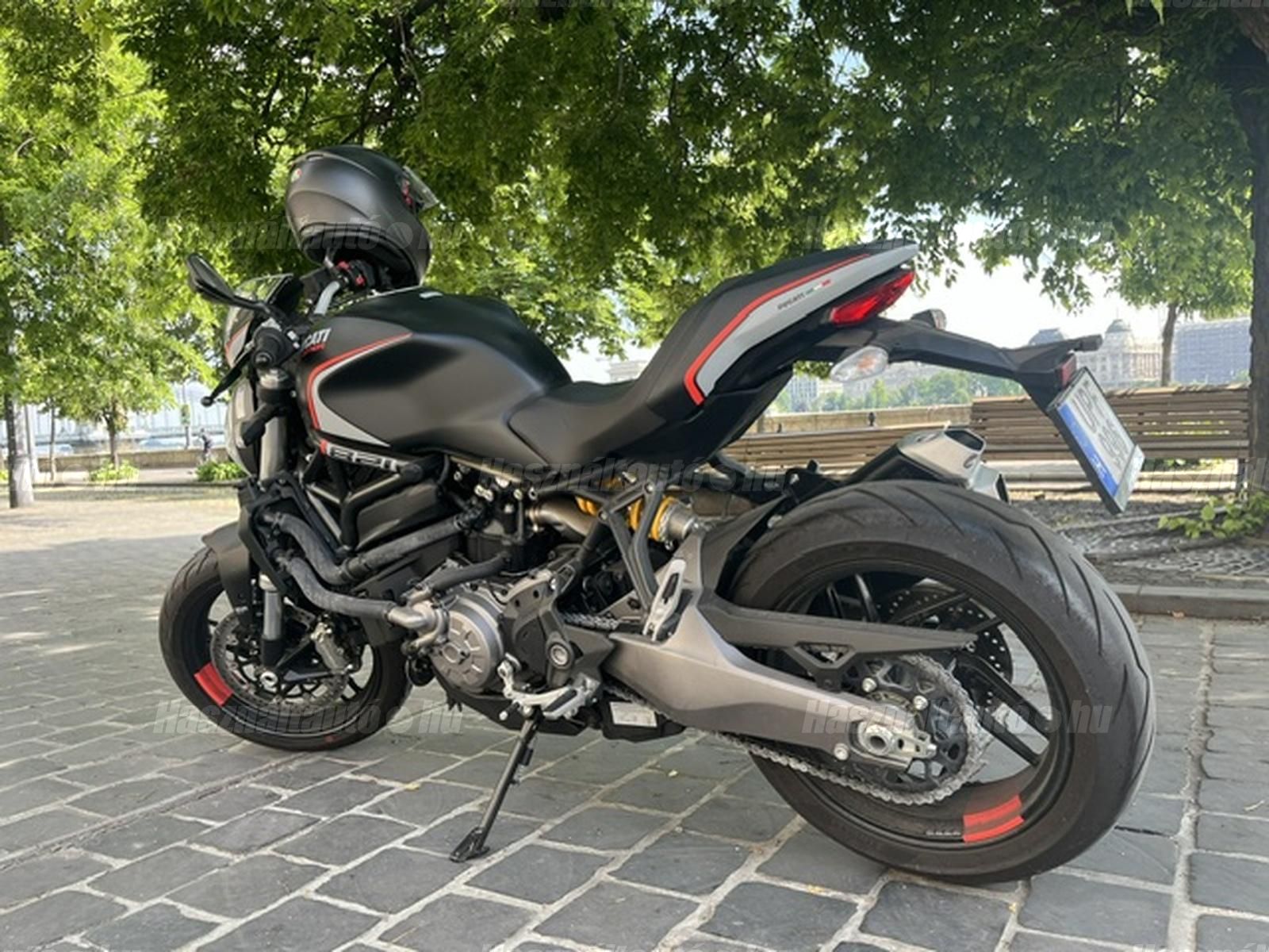 DUCATI MONSTER 821 2020/4 - 1