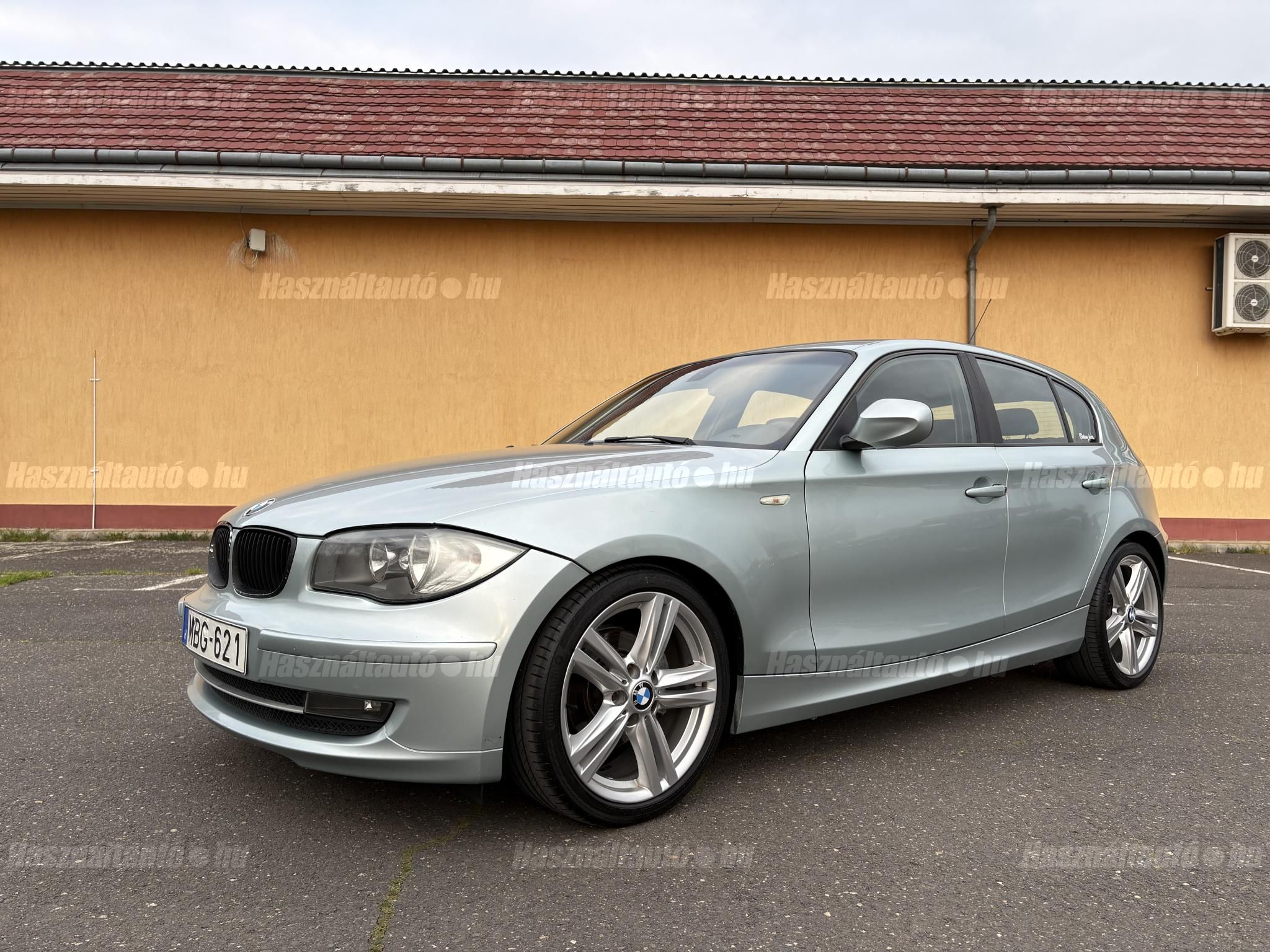 BMW 118 2010/1 - 1