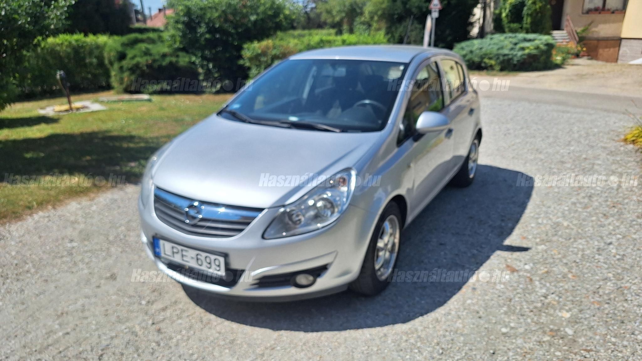 OPEL CORSA D 2009/10 - 1