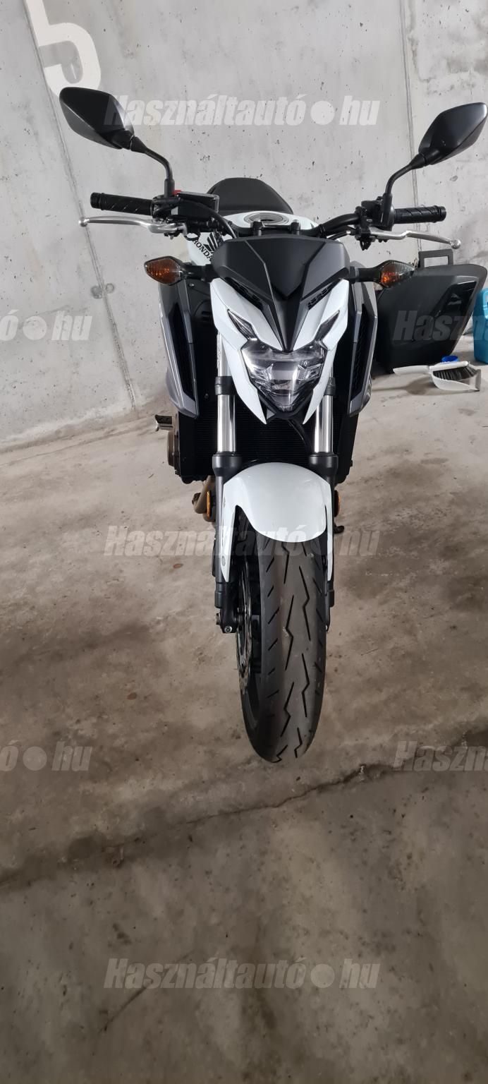 HONDA CB 650 F 2018/8 - 1