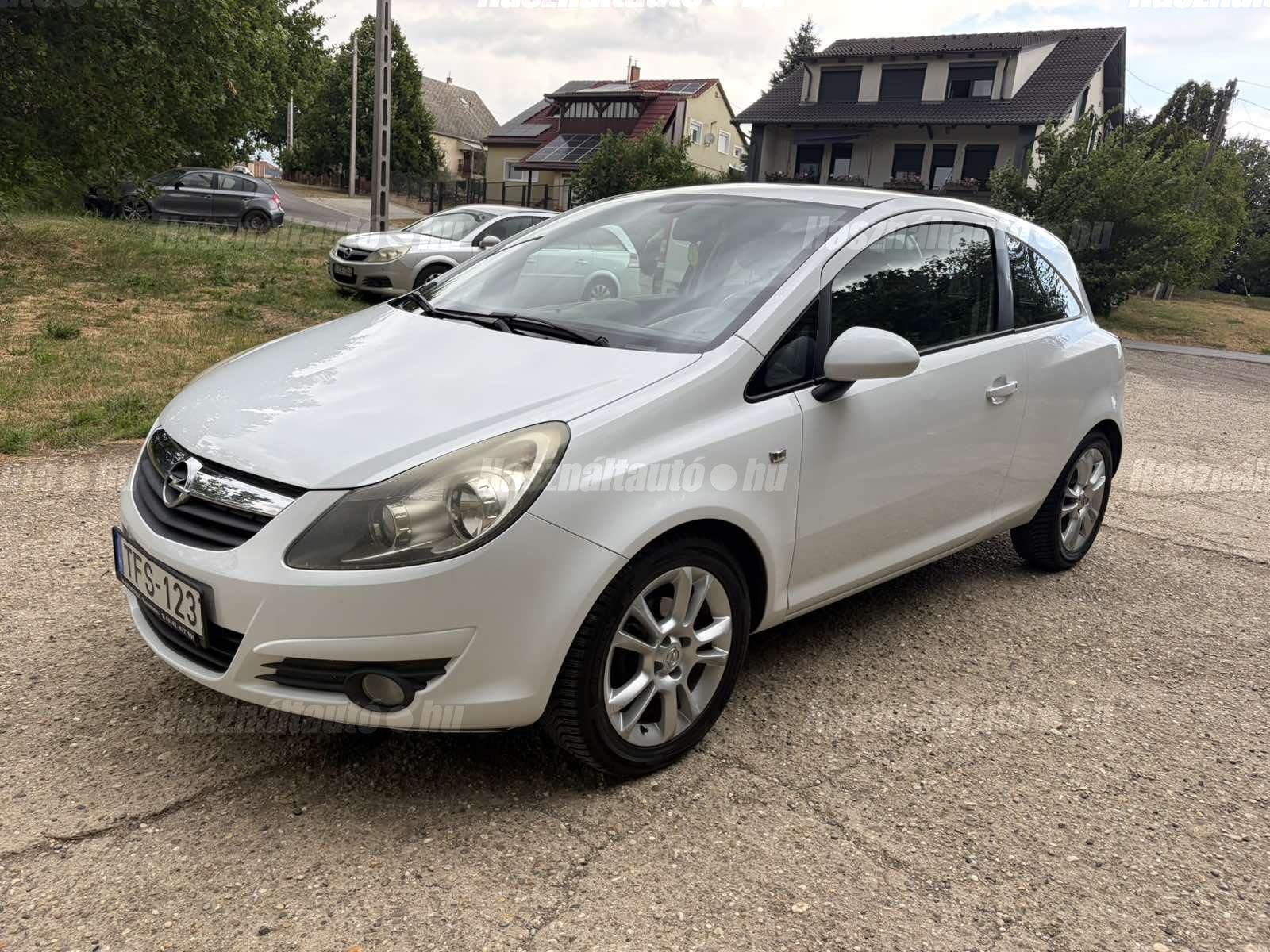OPEL CORSA D 2009/10 - 1