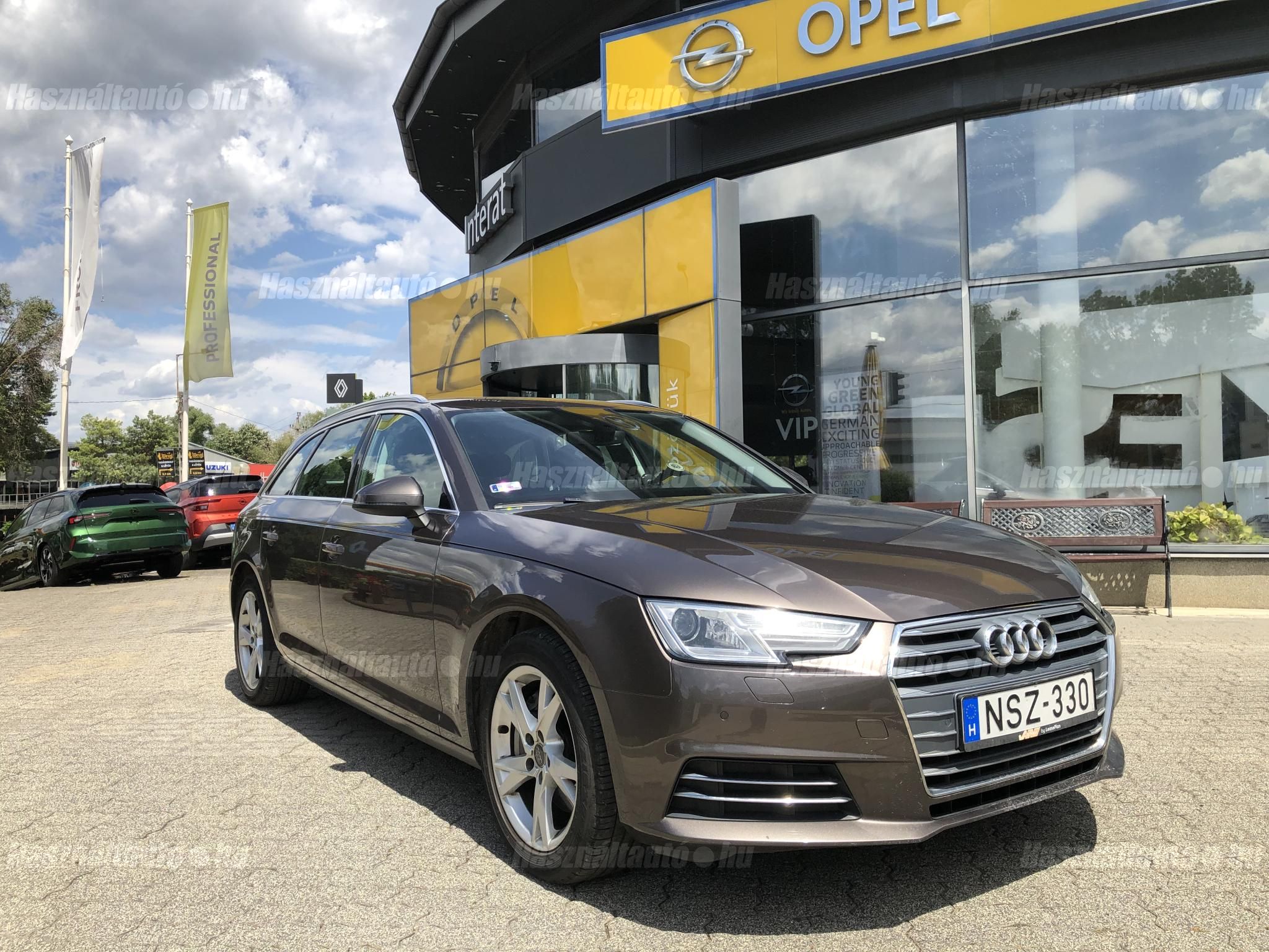 AUDI A4 2016/9 - 1