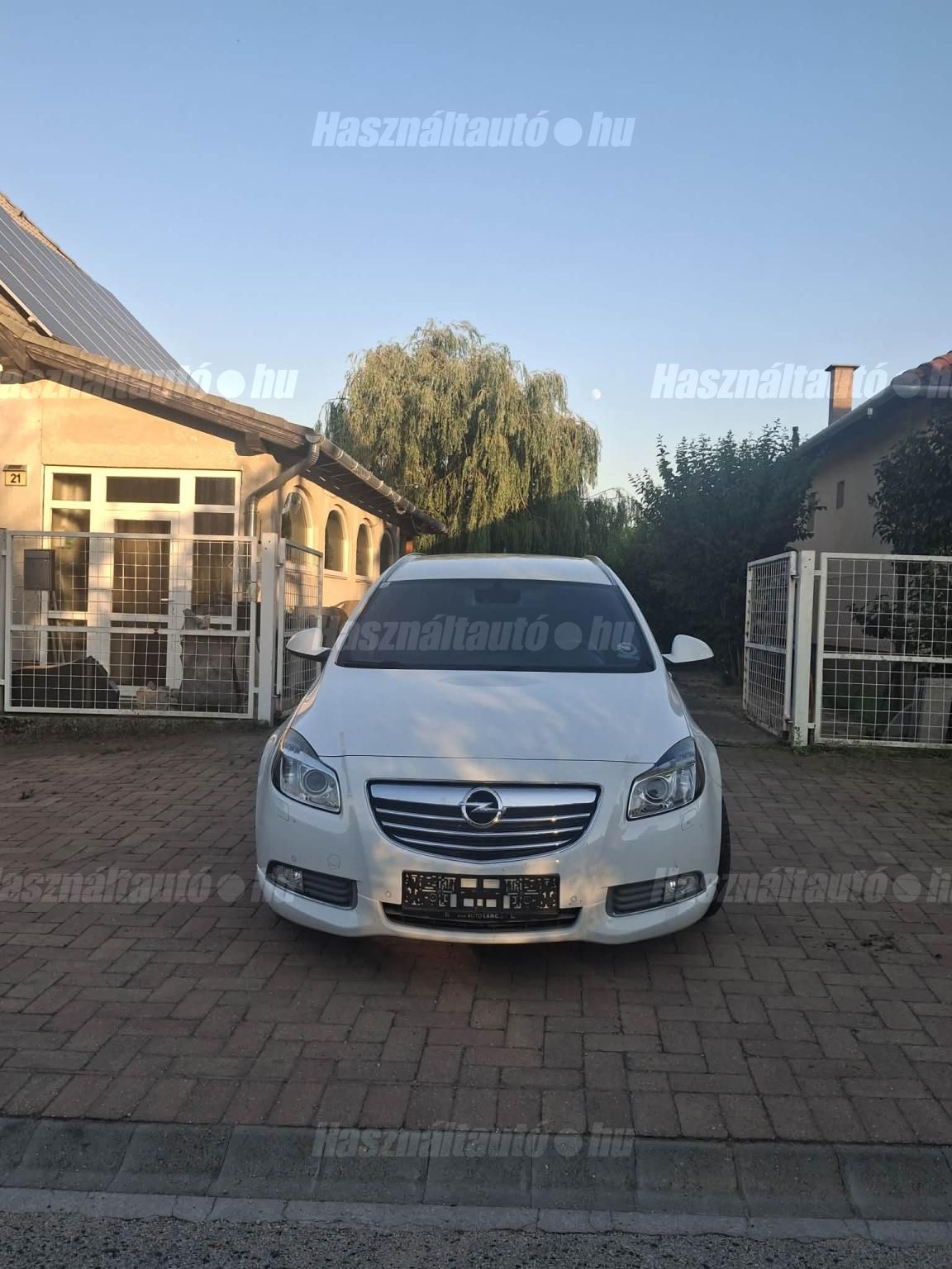 OPEL INSIGNIA 2011/6 - 1