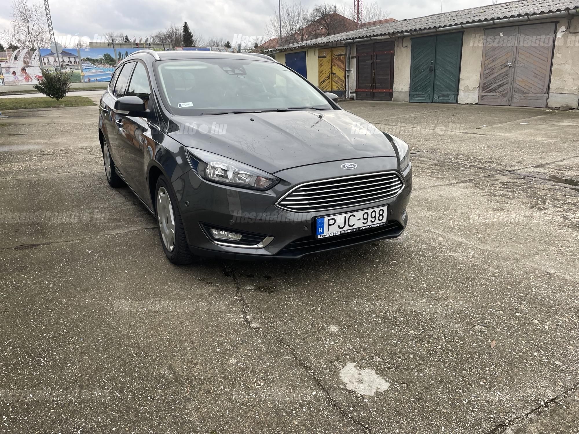 FORD FOCUS 2017/10 - 1