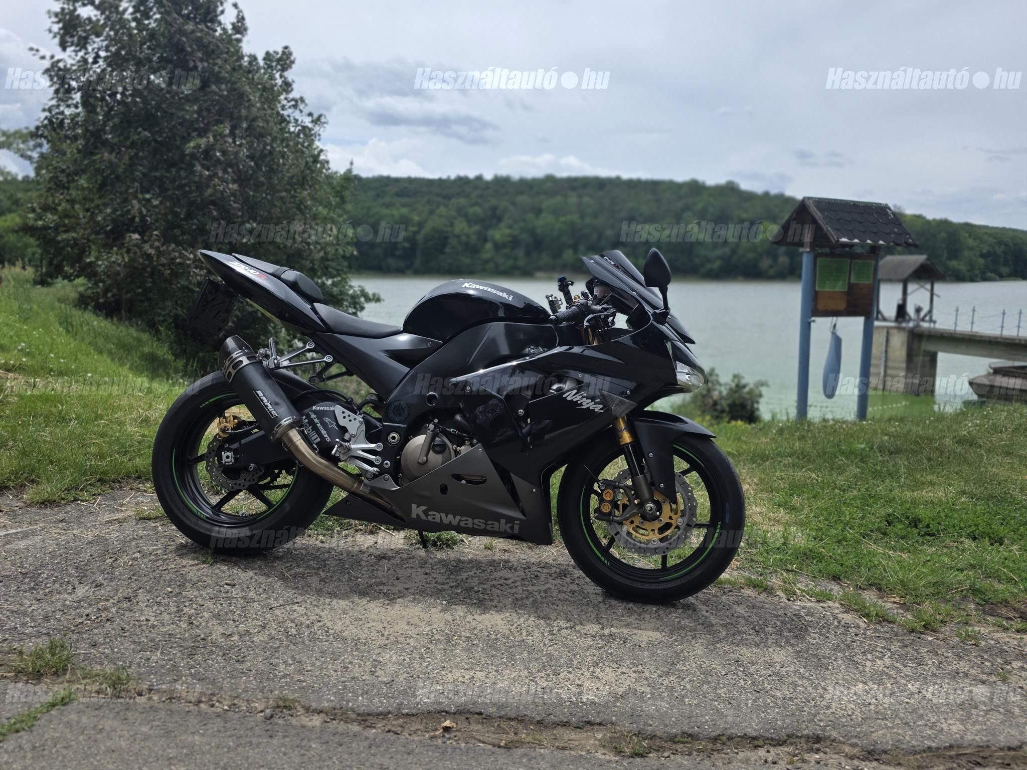 KAWASAKI ZX-10 R (NINJA) 2005/12 - 1
