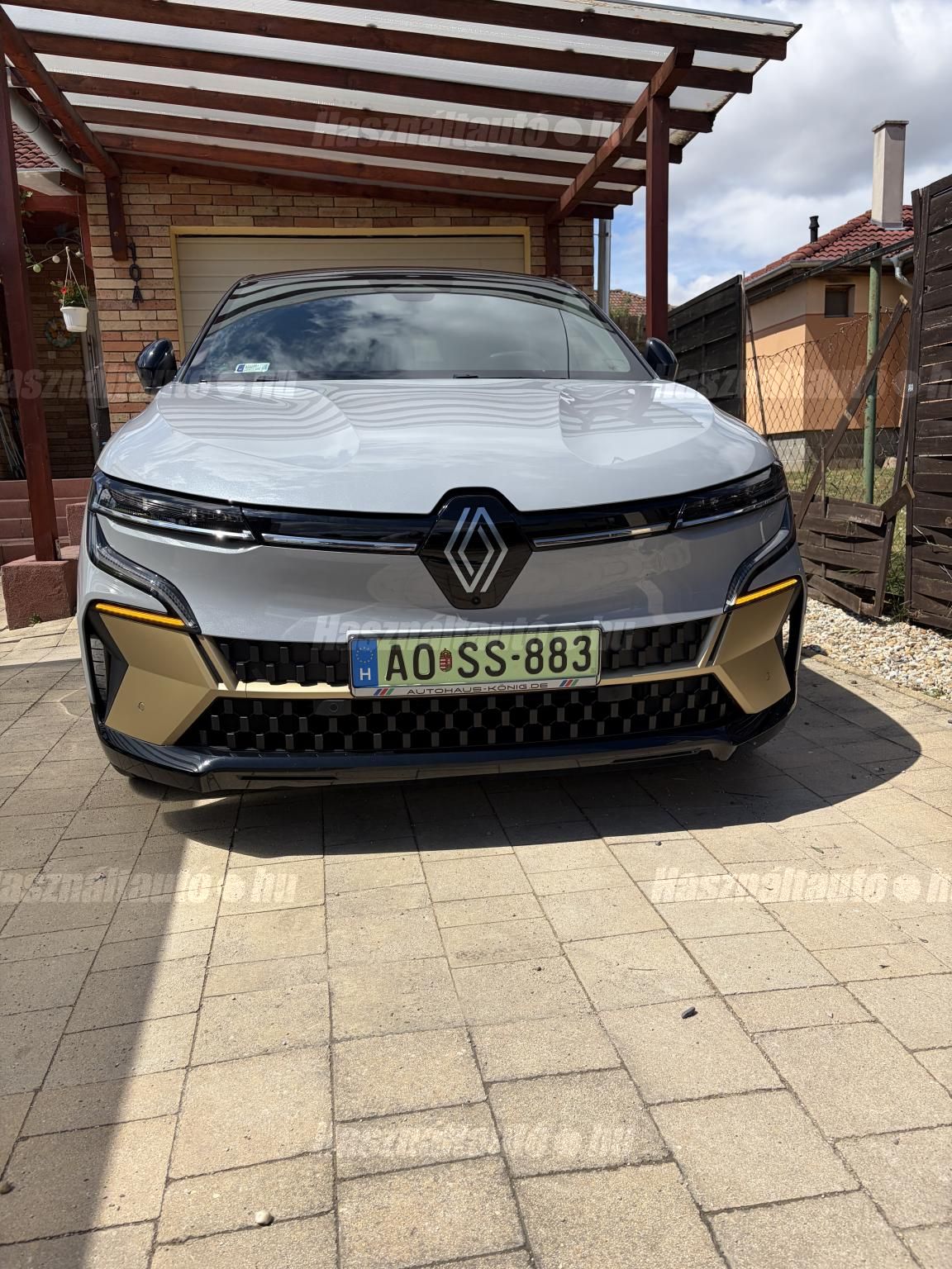 RENAULT MEGANE 2024/2 - 1