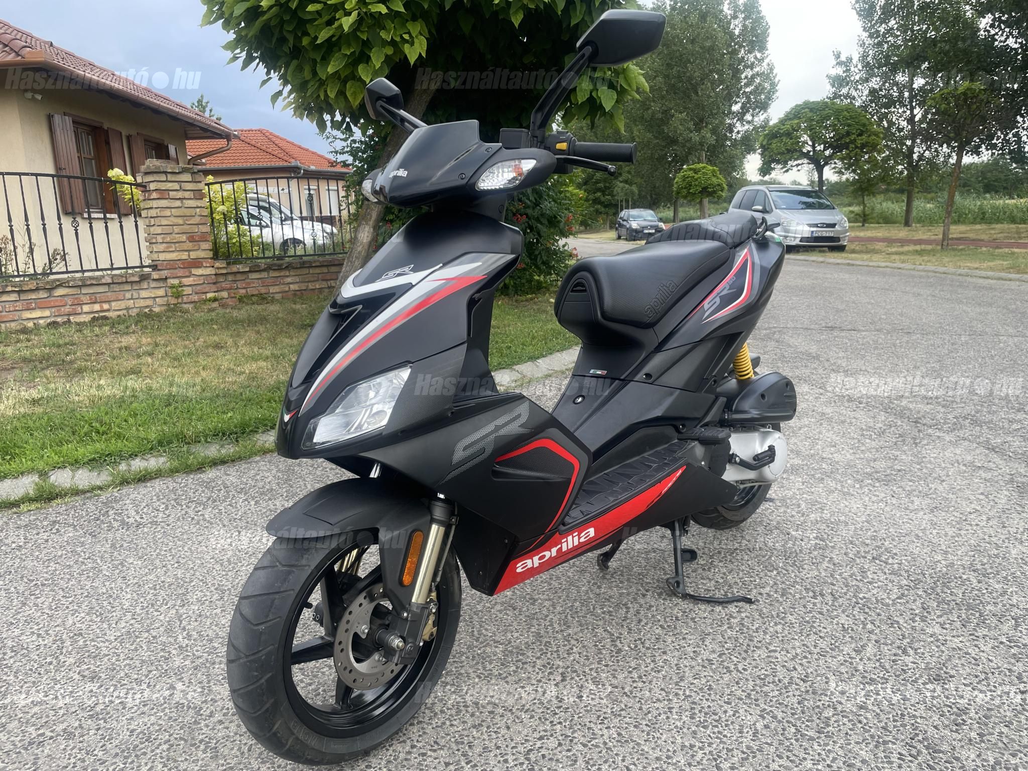 APRILIA SR 50 2016 - 1