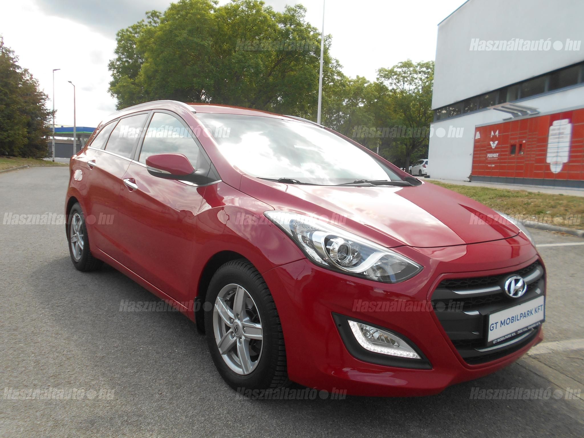 HYUNDAI I30 2016/3 - 1