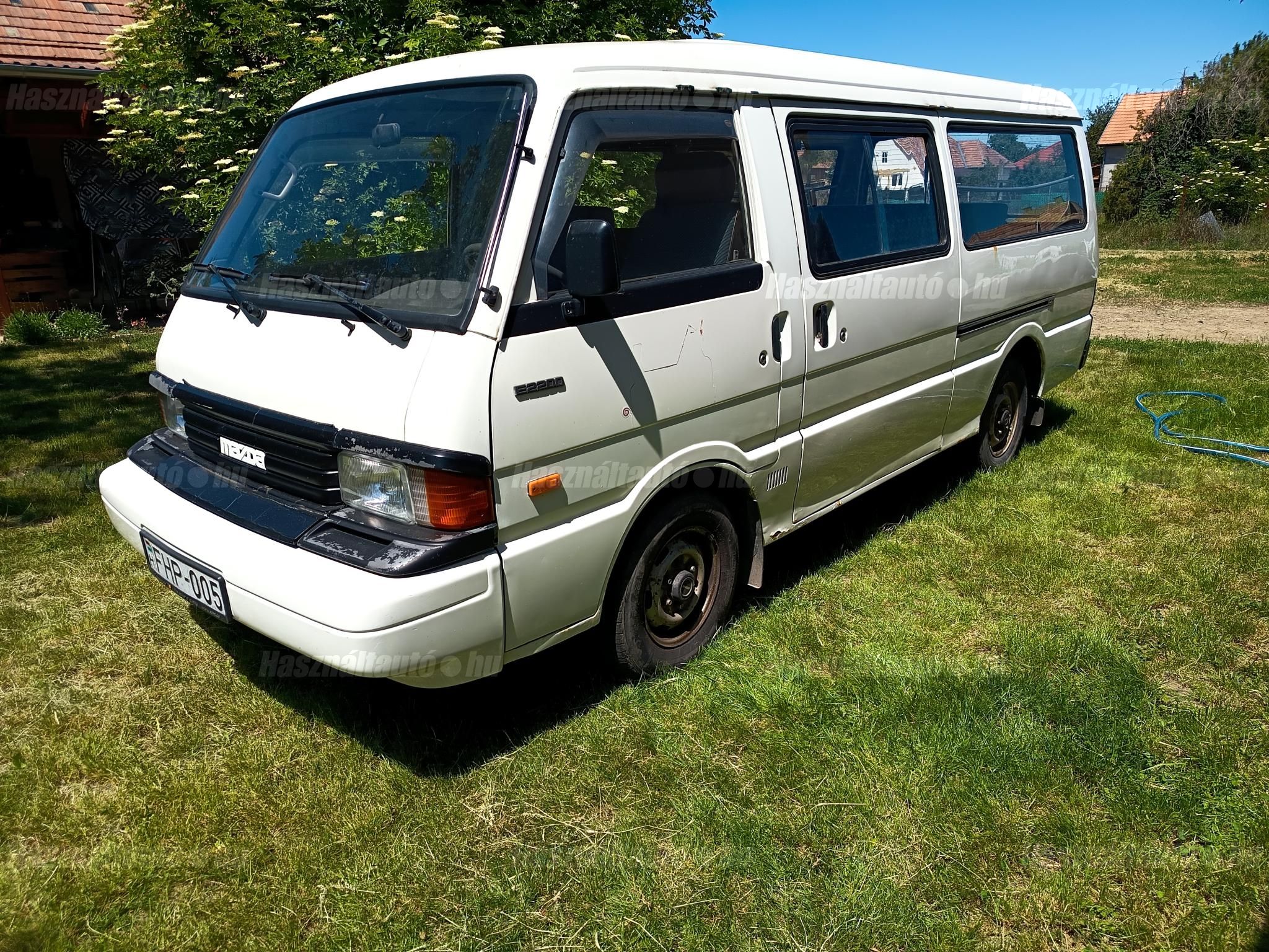 MAZDA E 2200 1996/3 - 1