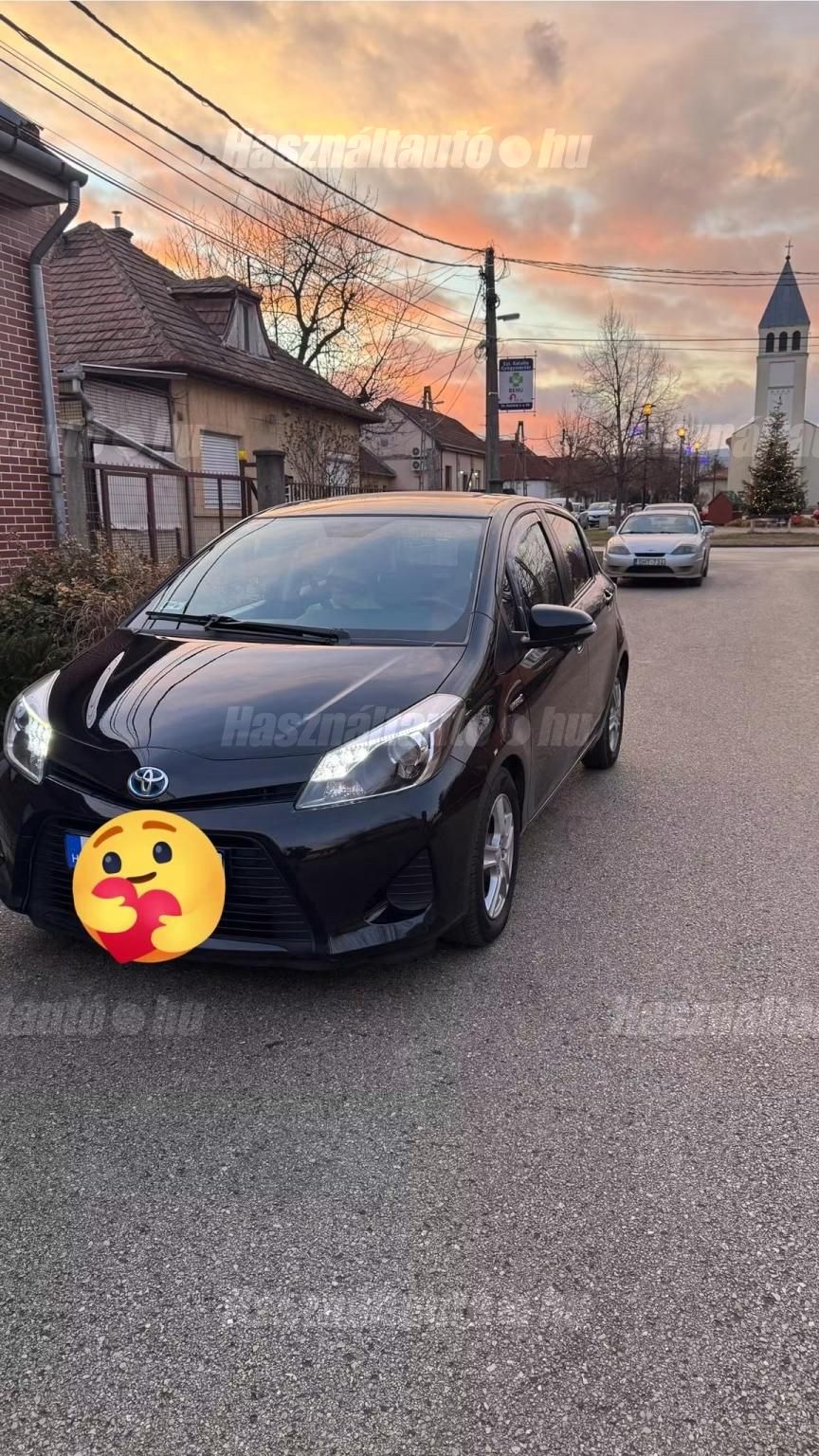 TOYOTA YARIS 2013/9 - 1