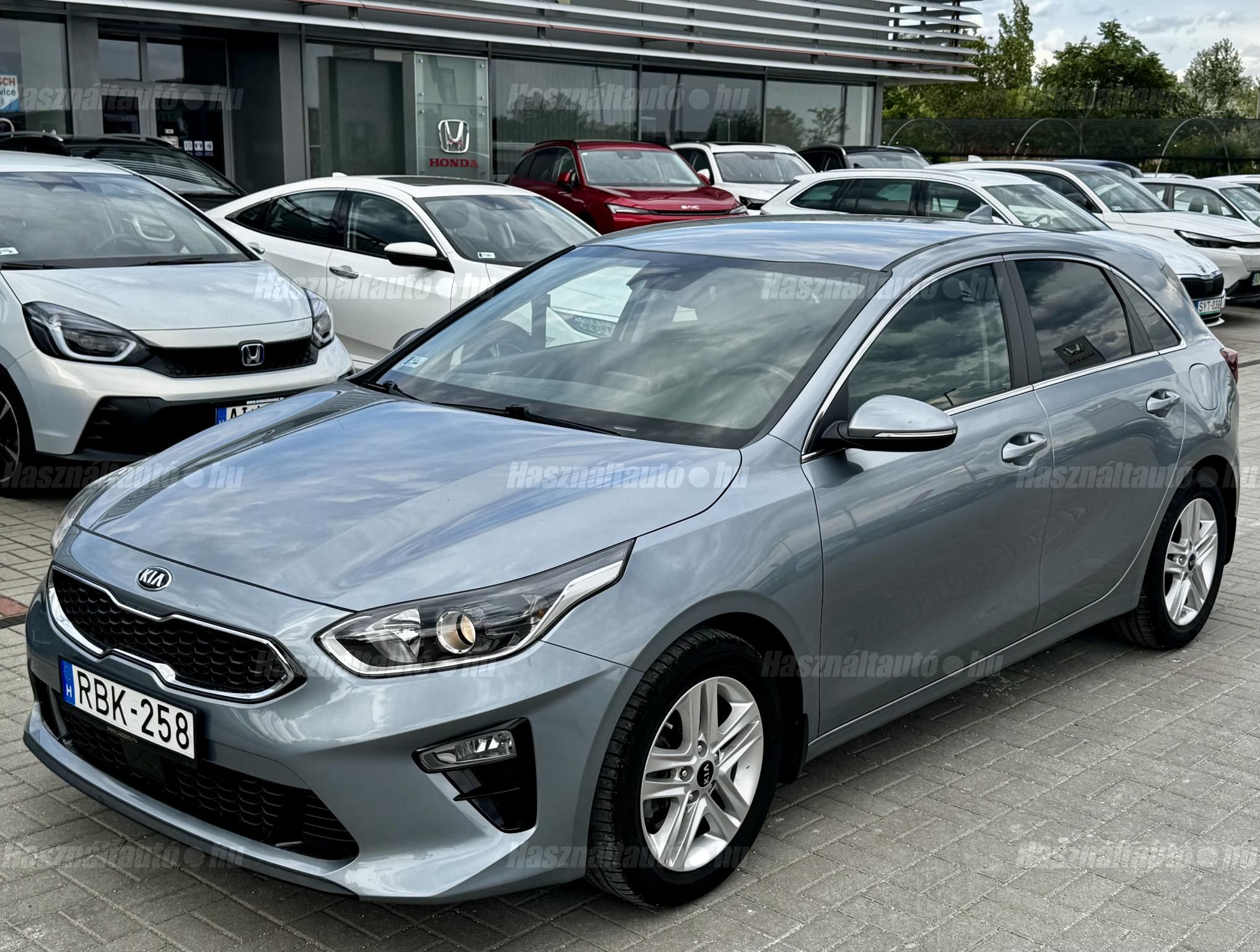 KIA CEE'D 2018/12 - 1