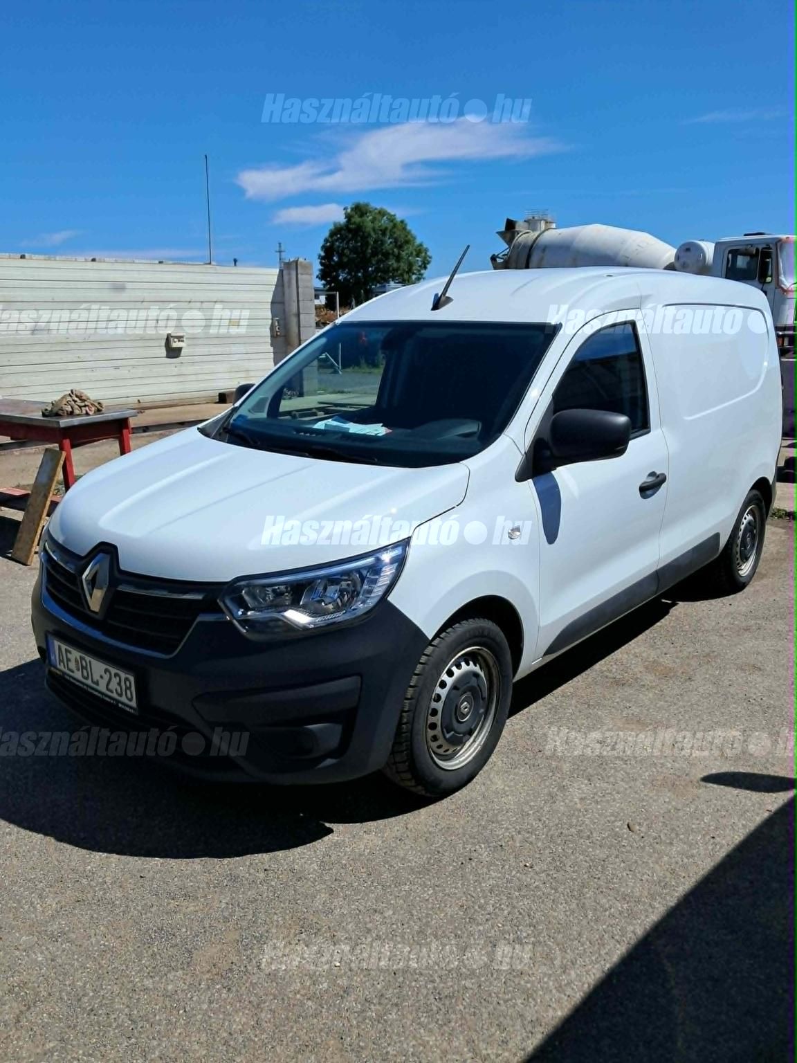 RENAULT EXPRESS 2023/7 - 1