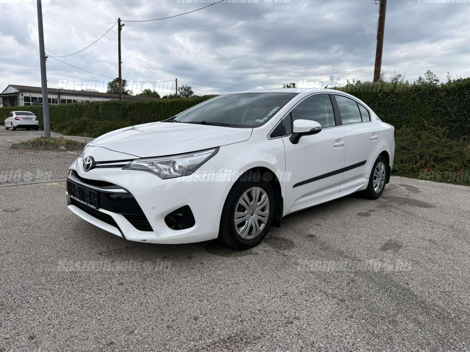 TOYOTA AVENSIS 2016/2 - 1