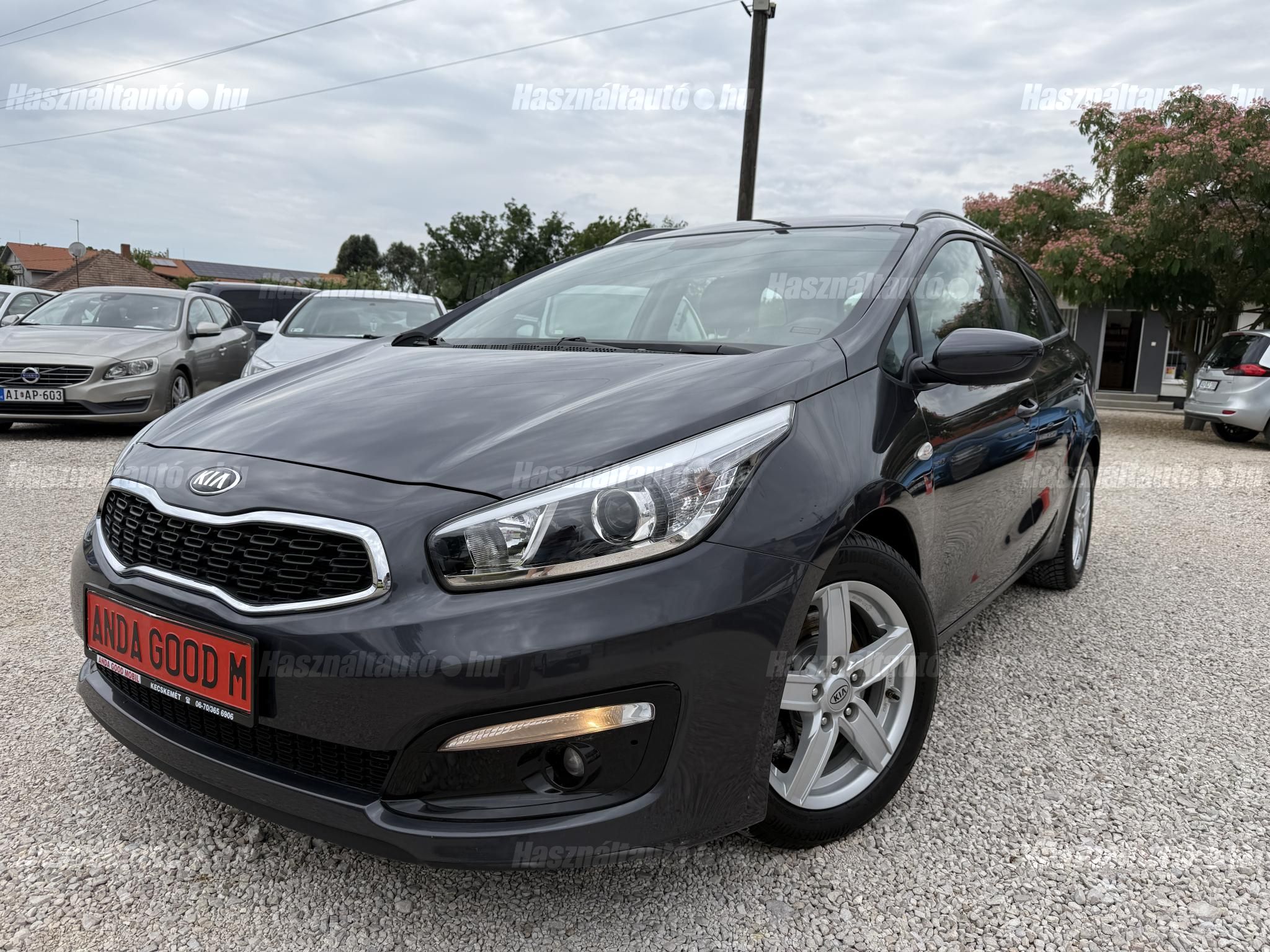KIA CEE'D 2016/11 - 1