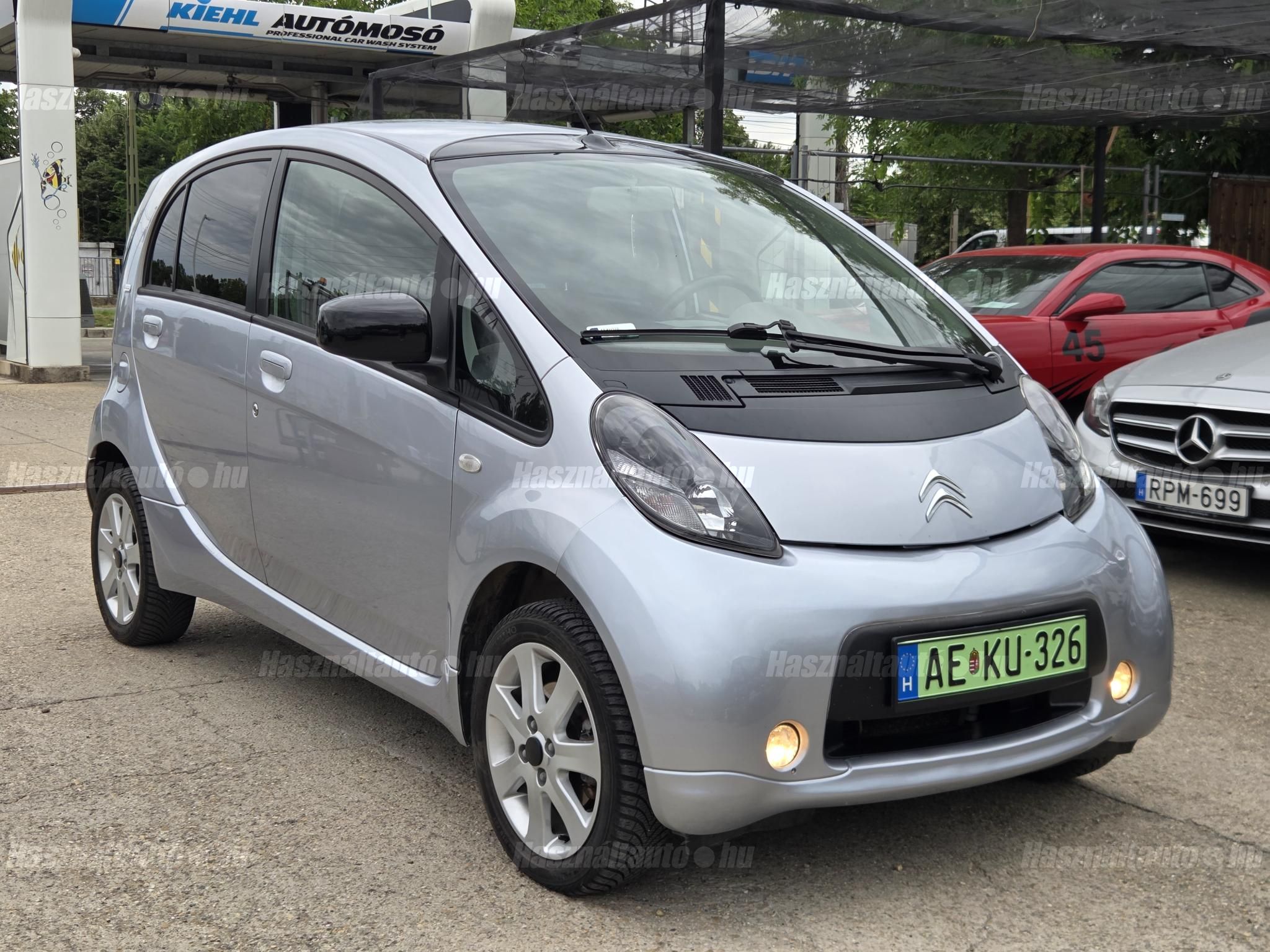RENAULT EGYÉB 2011/4 - 1