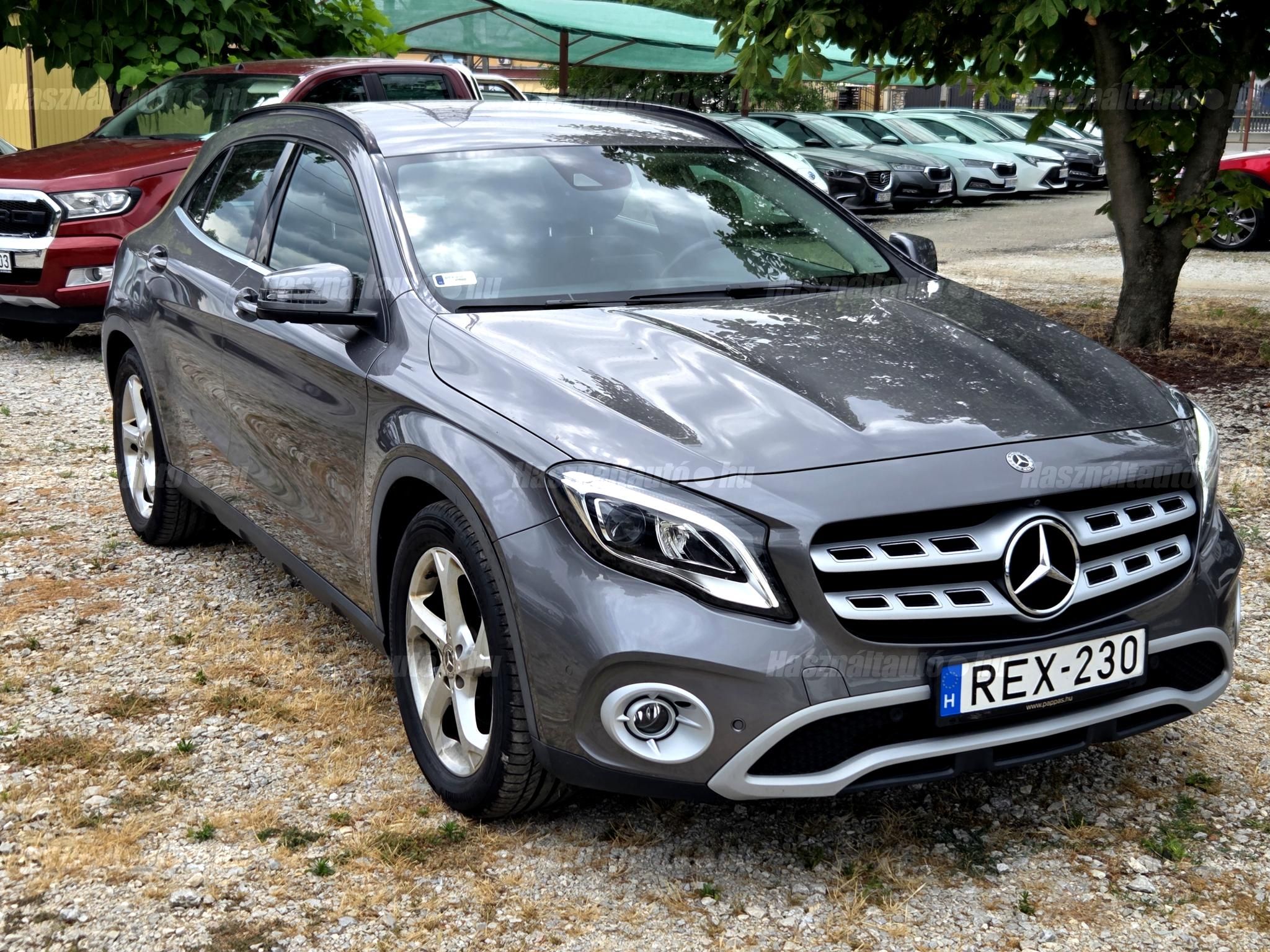 MERCEDES-BENZ GLA 180 2018/12 - 1