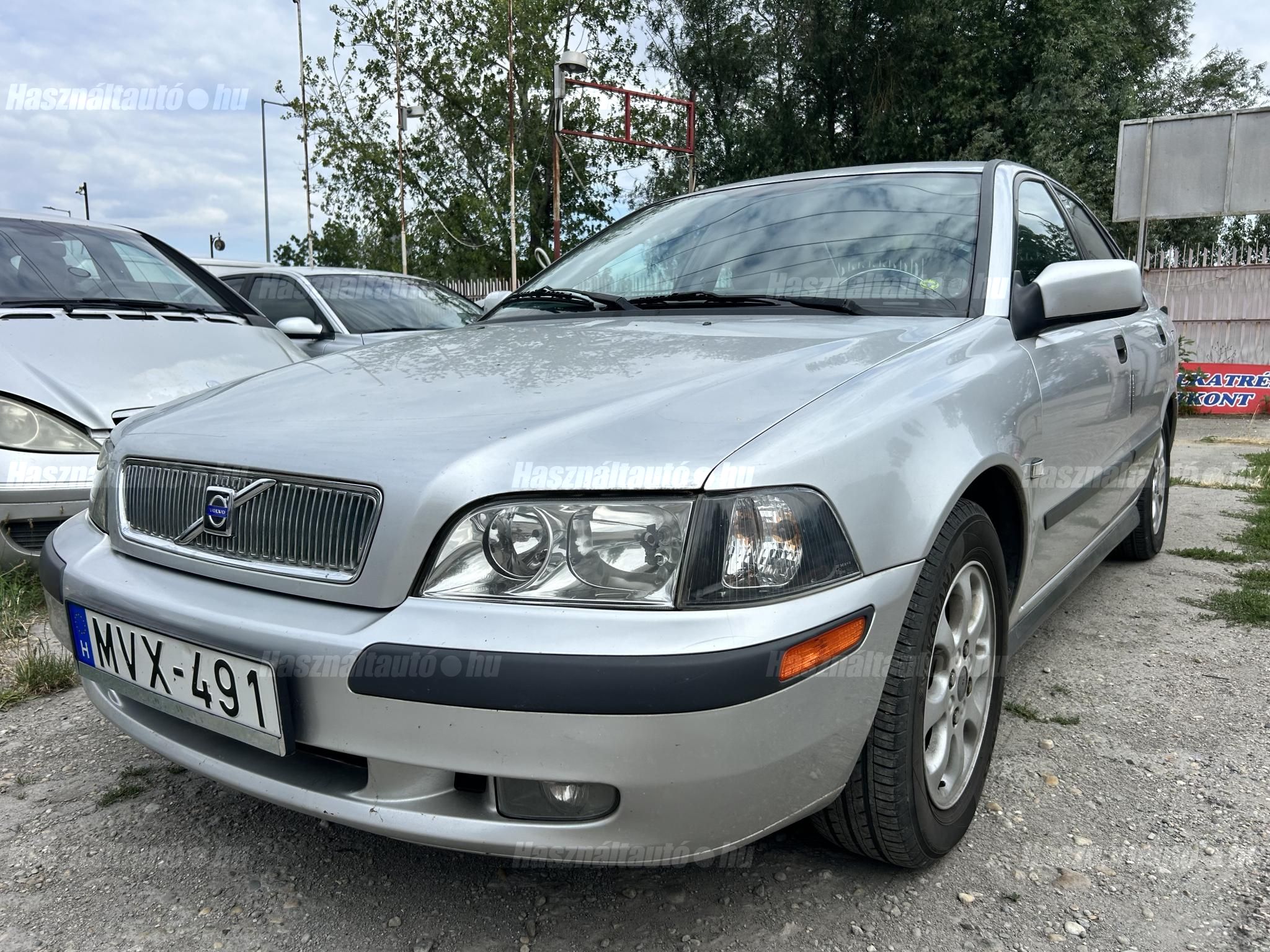 VOLVO S40 2000/6 - 1