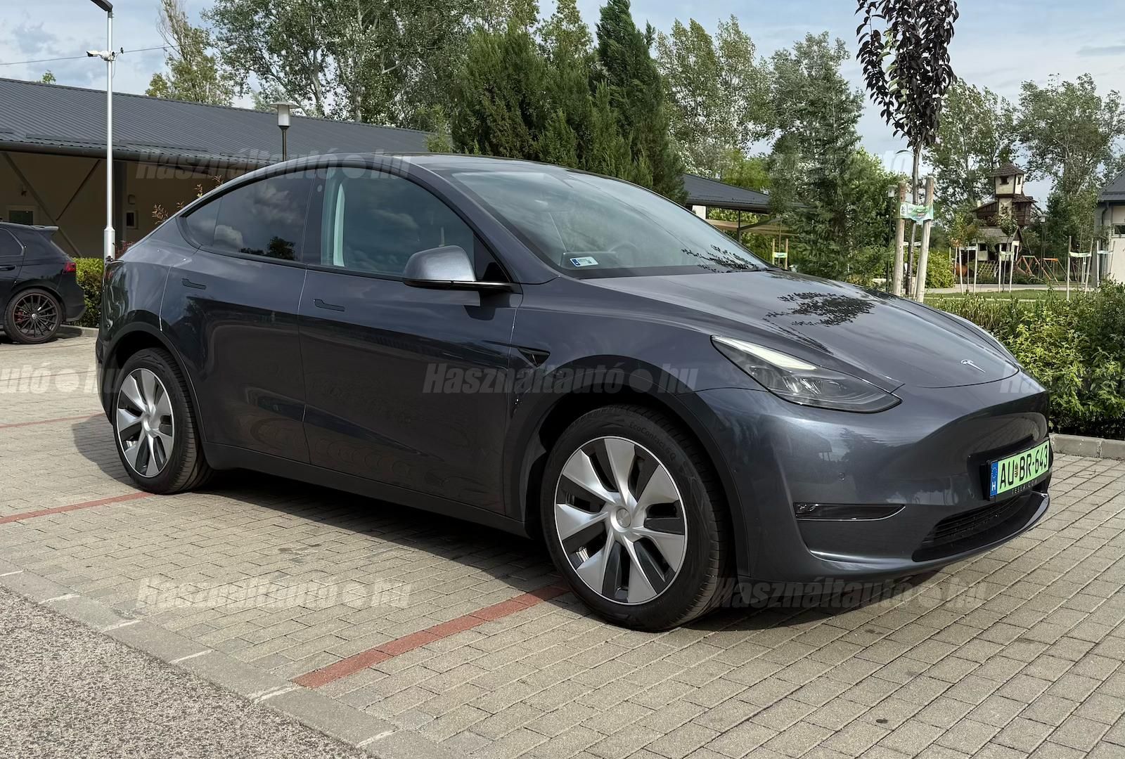 TESLA MODEL Y 2022 - 1