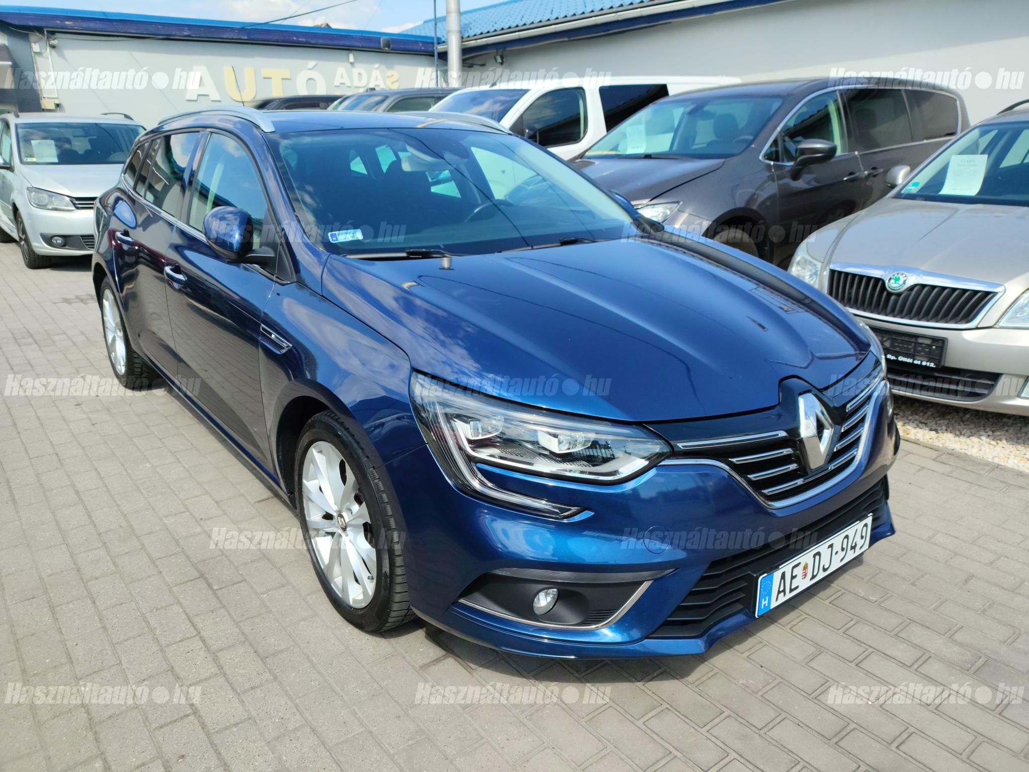 RENAULT MEGANE 2019/5 - 1