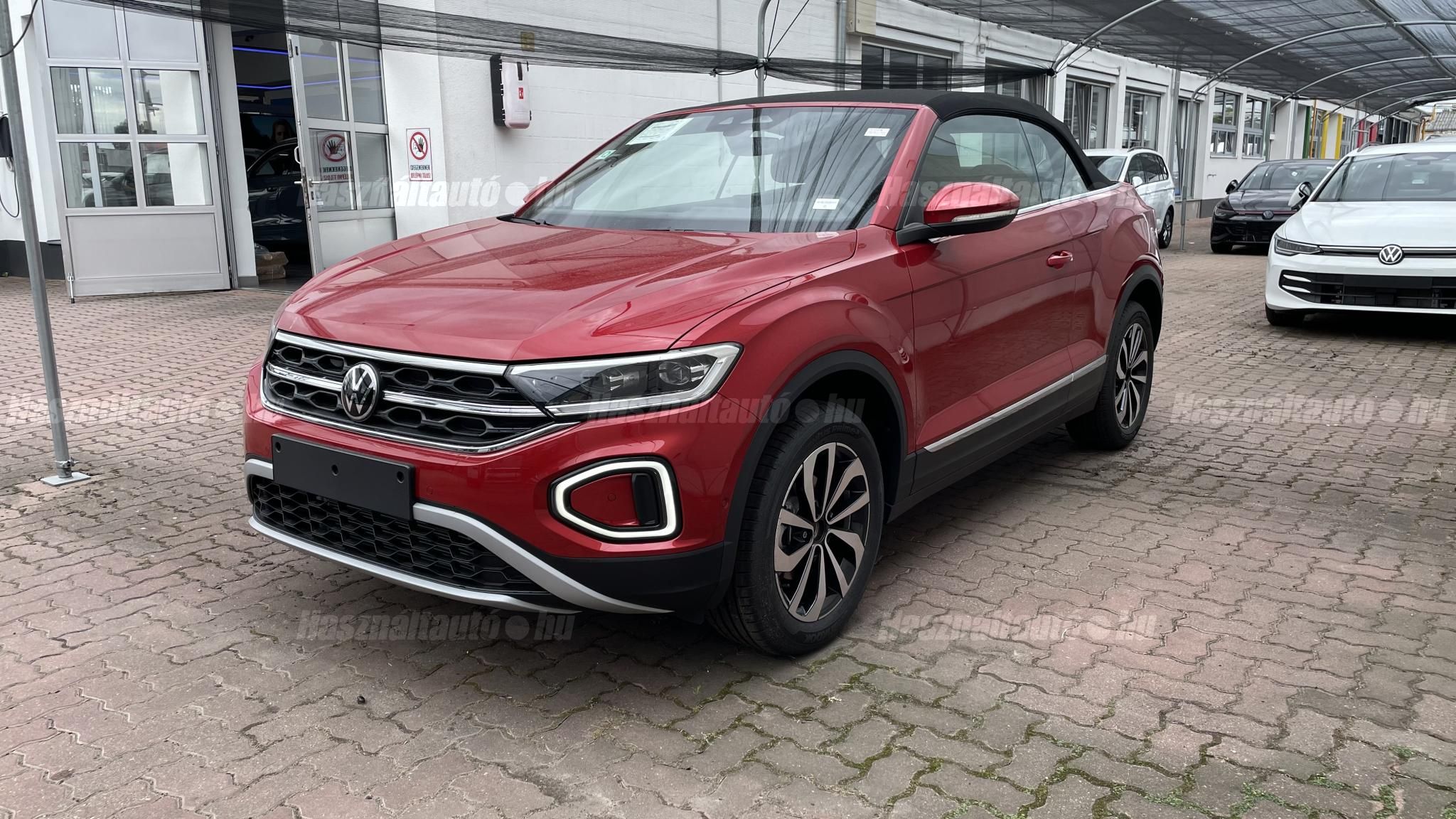 VOLKSWAGEN T-ROC 2026 - 1