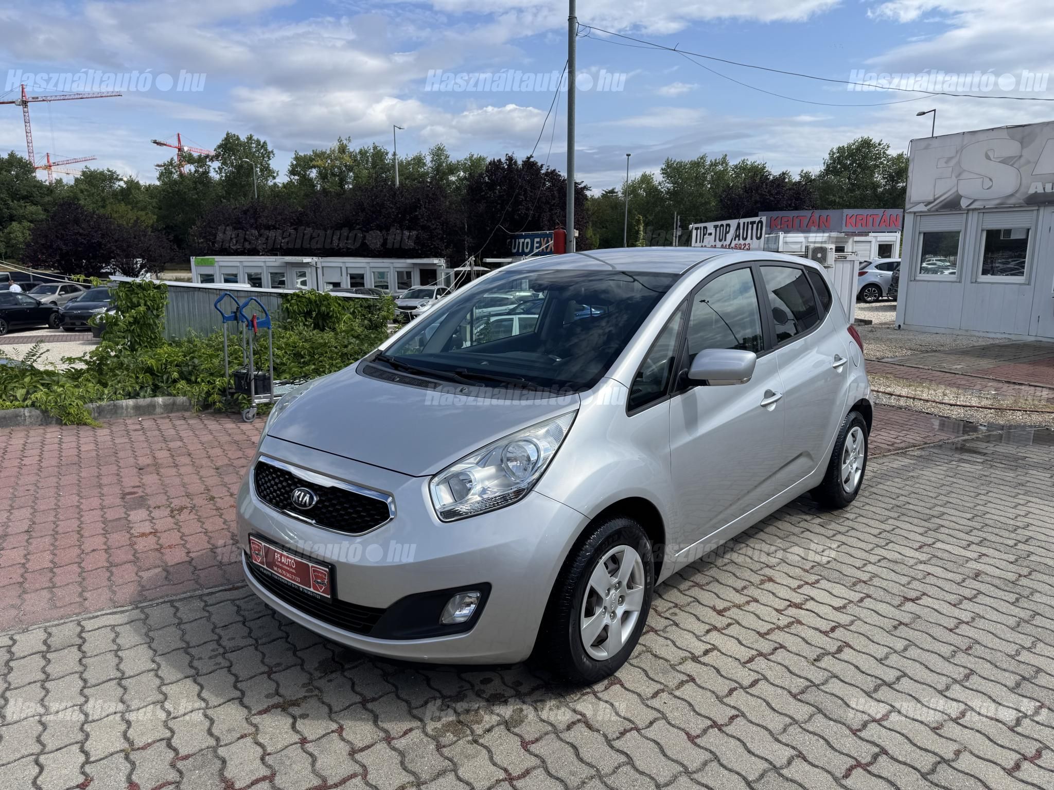 KIA VENGA 2014/12 - 1