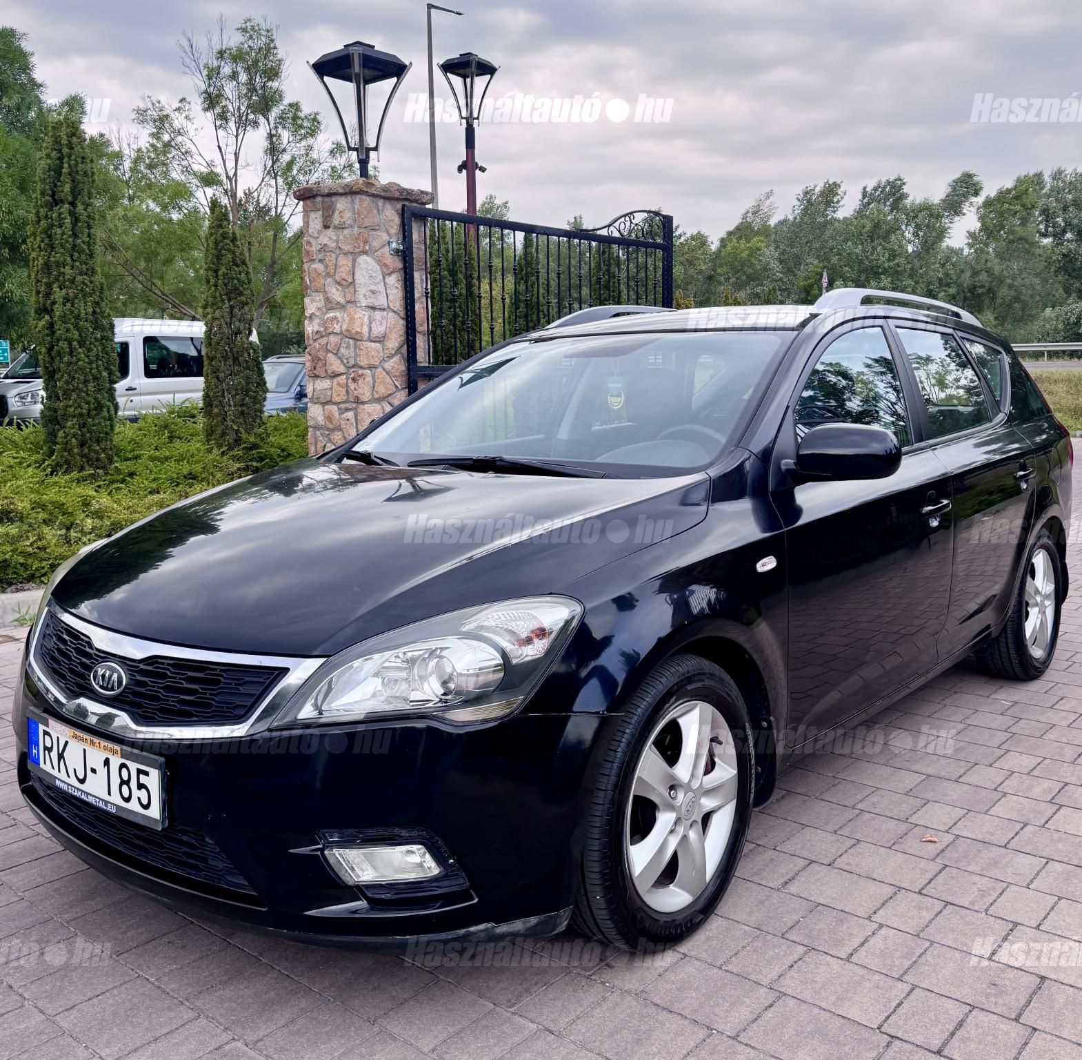 KIA CEE'D 2010/11 - 1