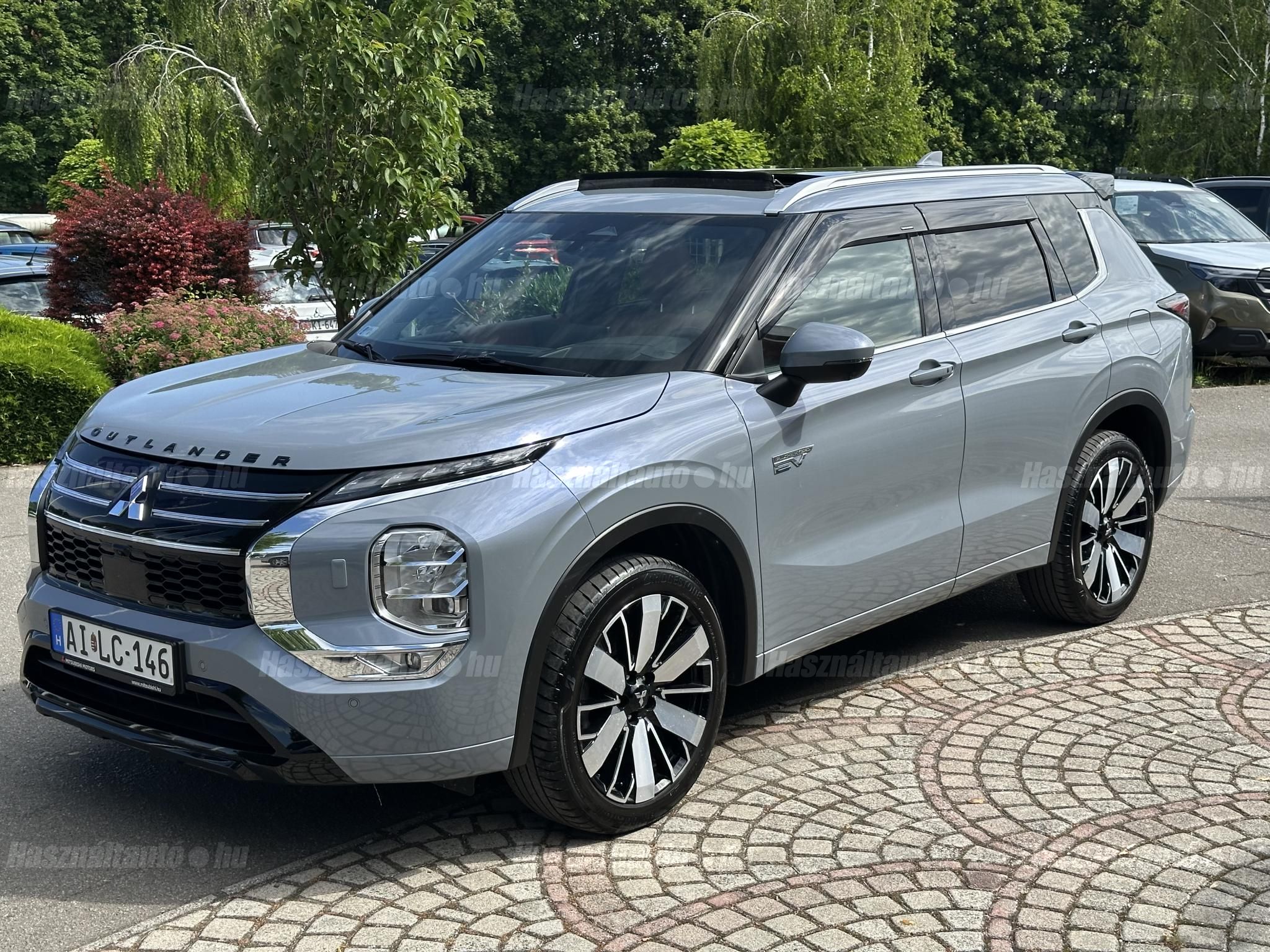 MITSUBISHI OUTLANDER 2025/4 - 1