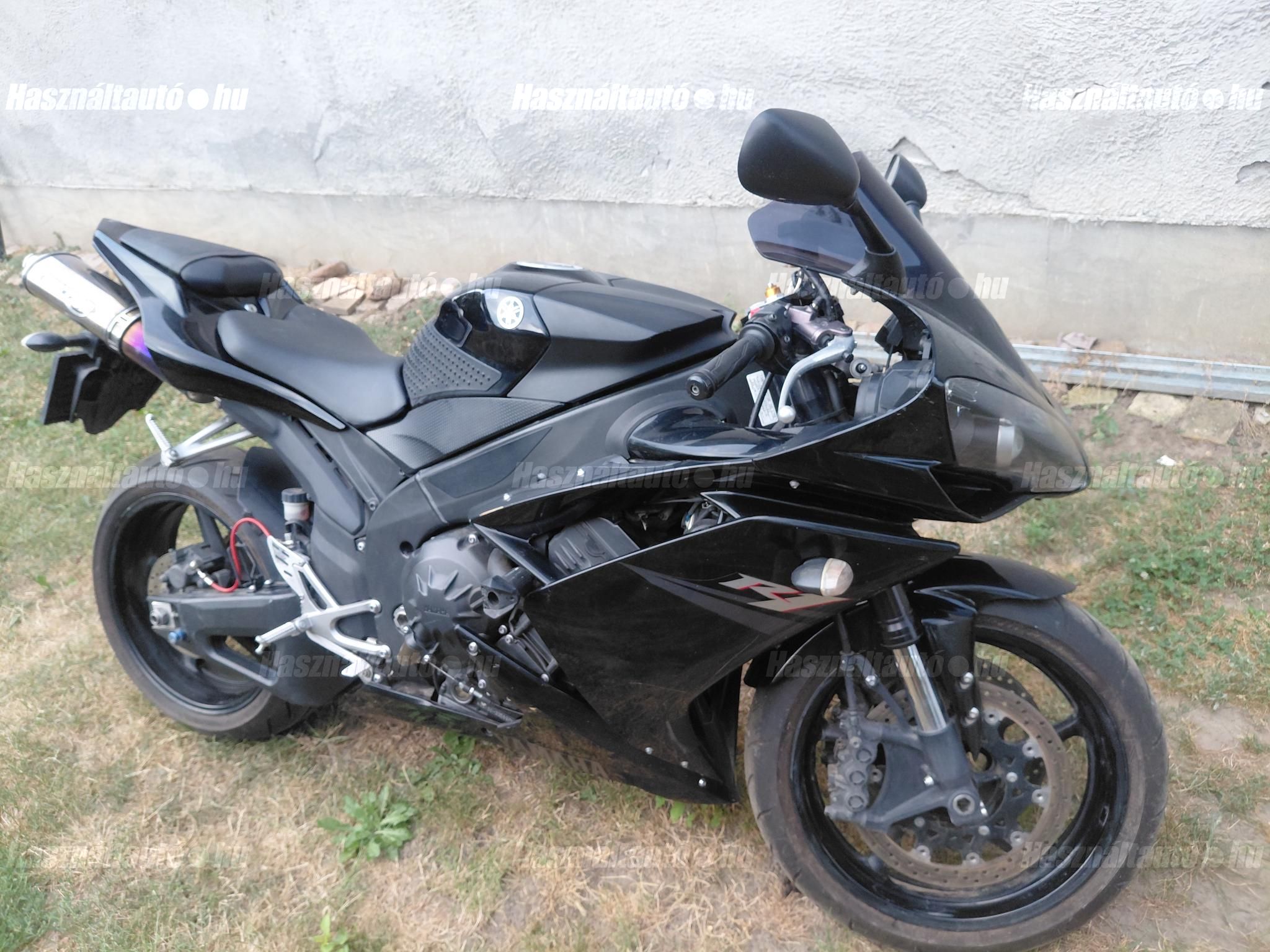 YAMAHA R1-Z 2007 - 1