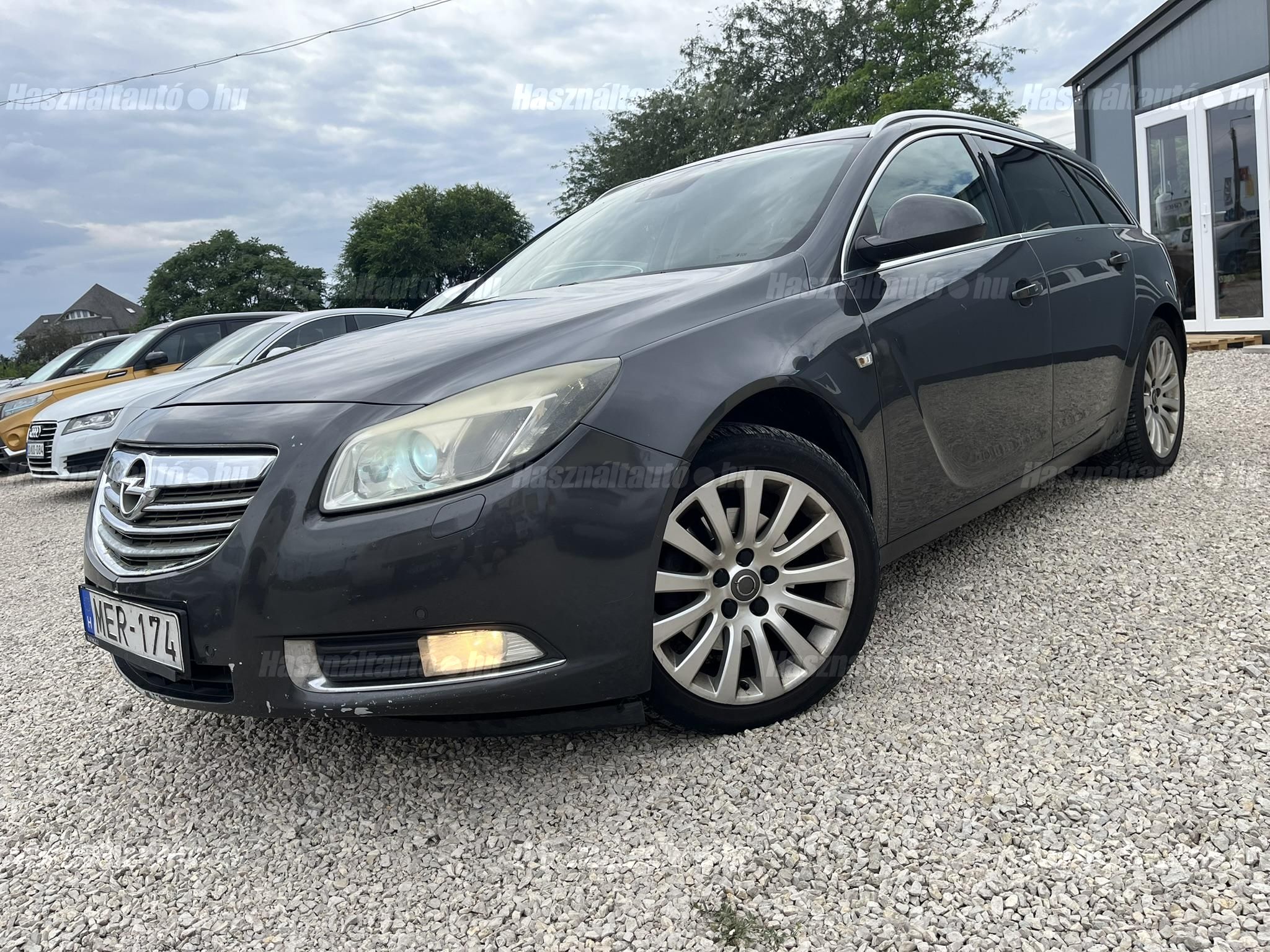 OPEL INSIGNIA 2009/4 - 1