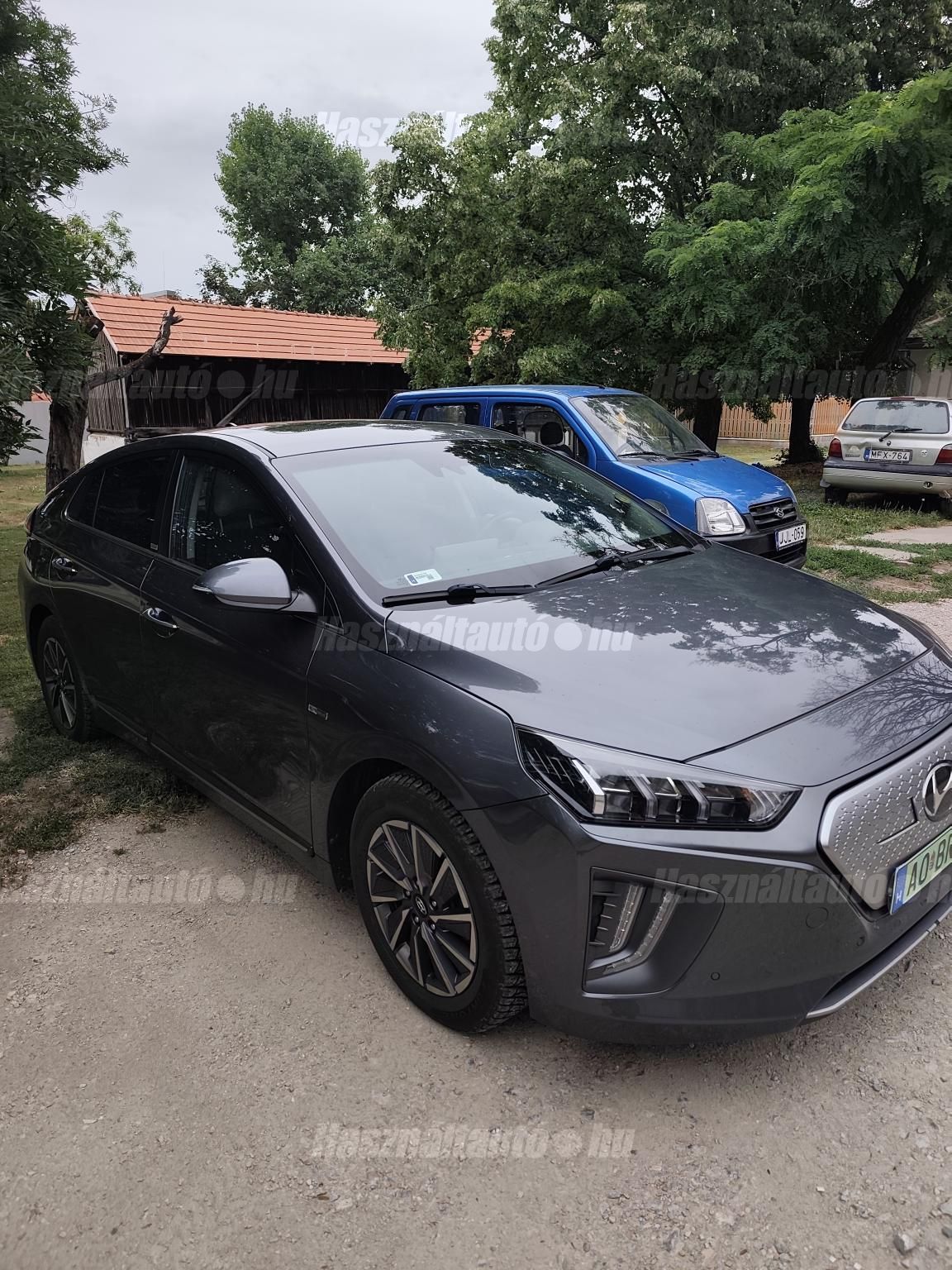 HYUNDAI IONIQ 2021/10 - 1