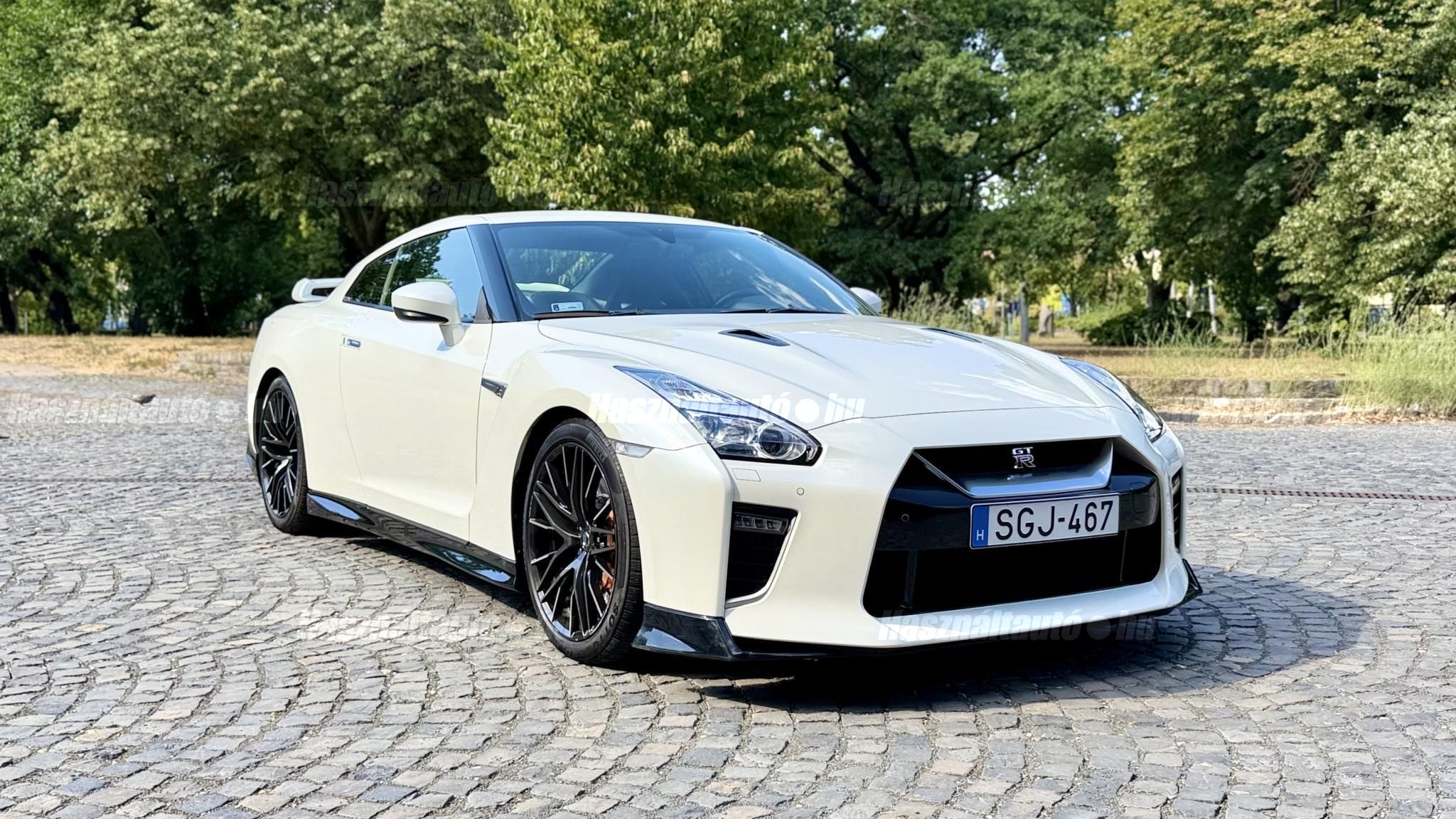 NISSAN GT-R 2020/9 - 1