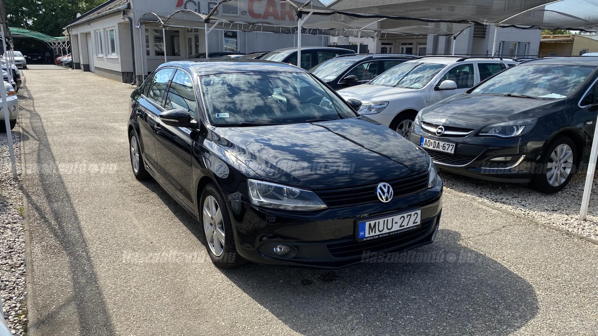 VOLKSWAGEN JETTA 2014/7 - 1