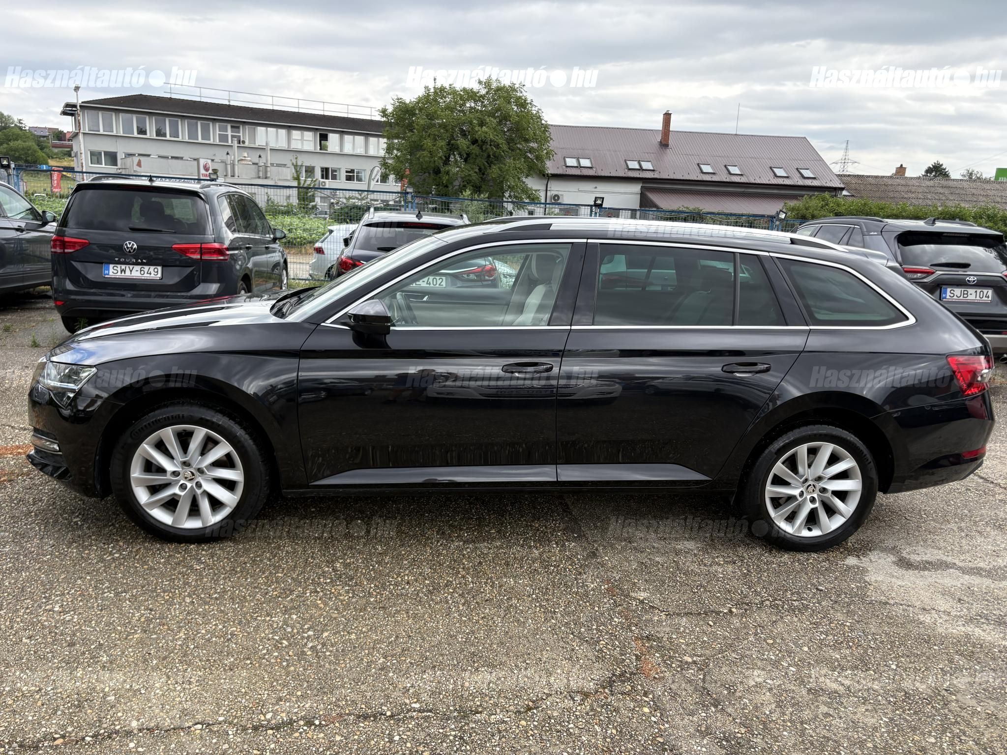 SKODA SUPERB 2021/12 - 1